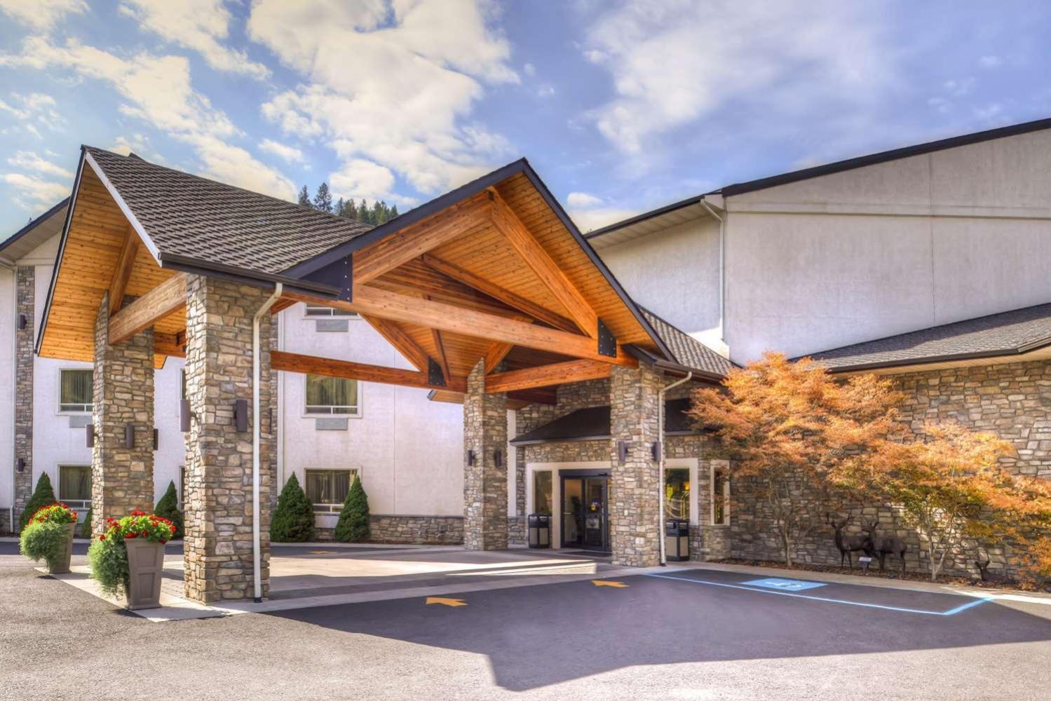 Best Western Lodge at River's Edge photo 57