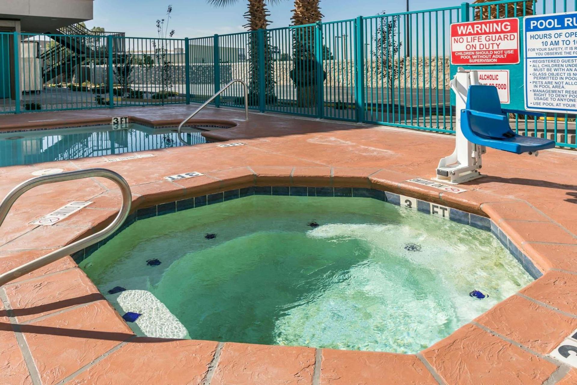 Ramada by Wyndham El Paso photo 5