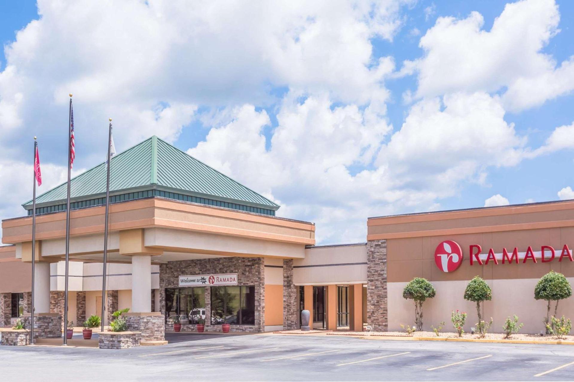 Ramada by Wyndham Macon photo 11