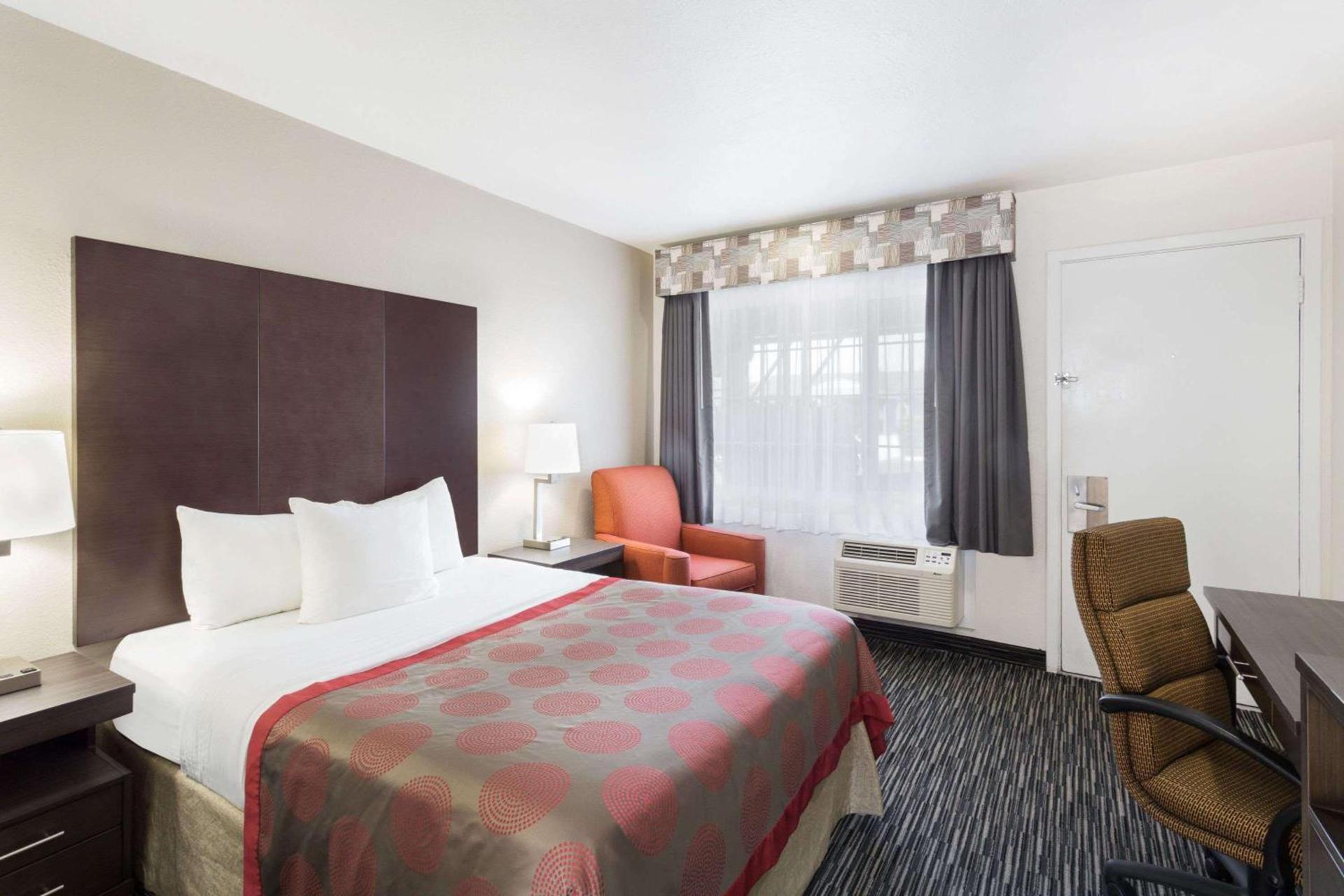 Ramada by Wyndham Monterey photo 41