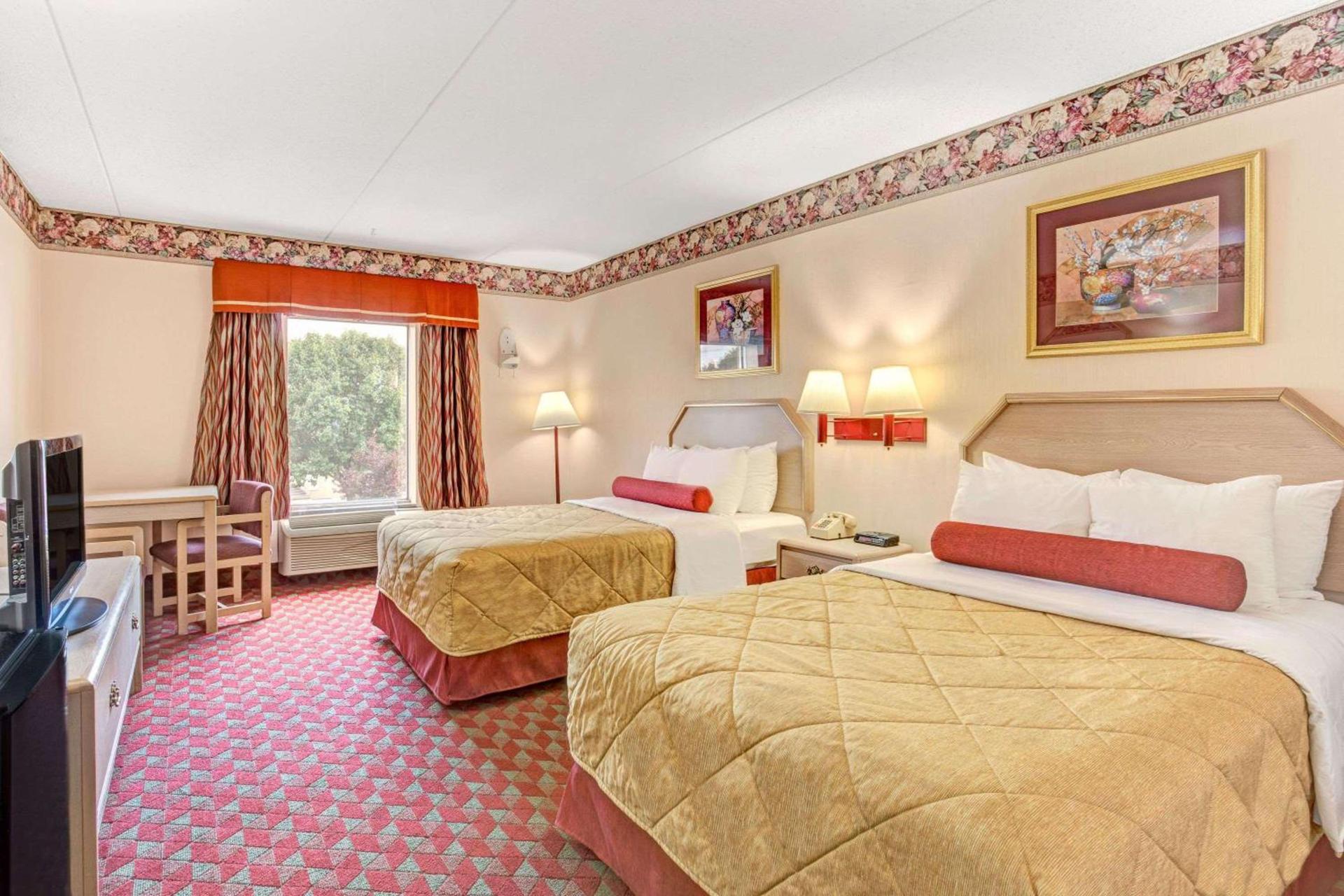 Ramada by Wyndham Murfreesboro photo 21