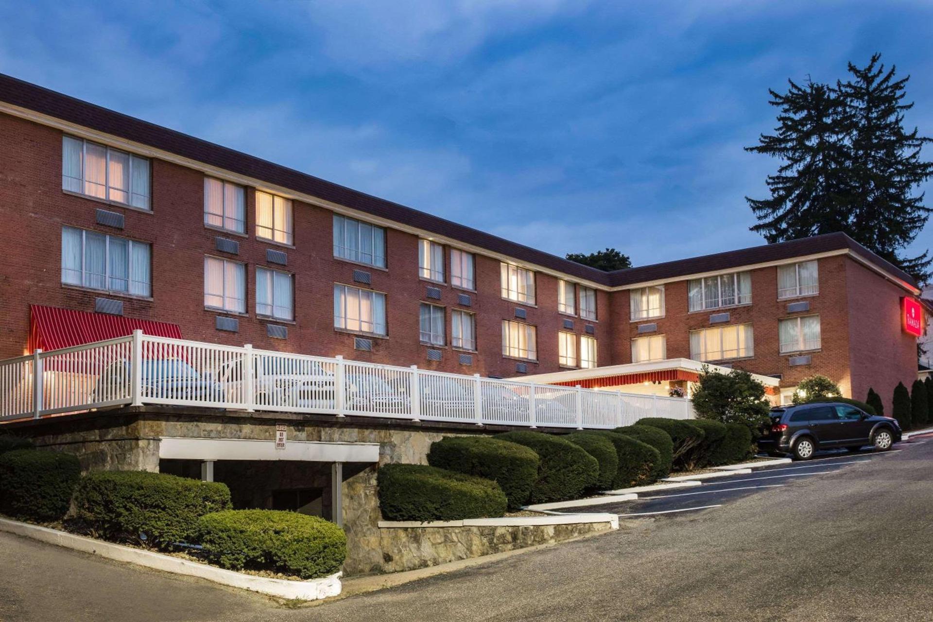 Ramada by Wyndham Ligonier photo 82