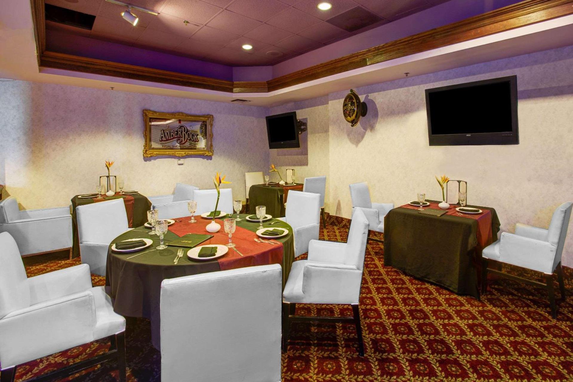 Ramada by Wyndham Hawthorne/LAX photo 14