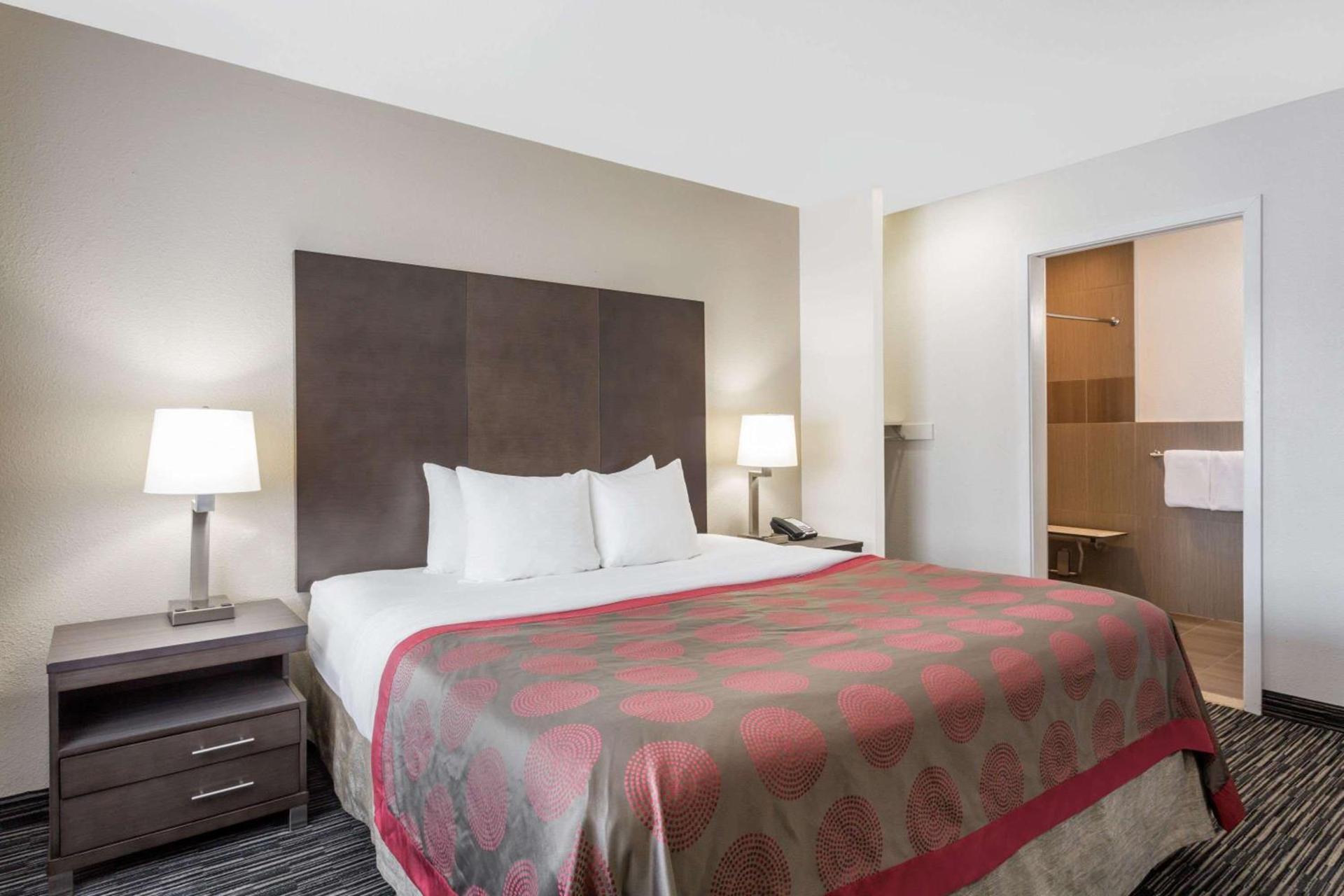 Ramada by Wyndham Monterey photo 28