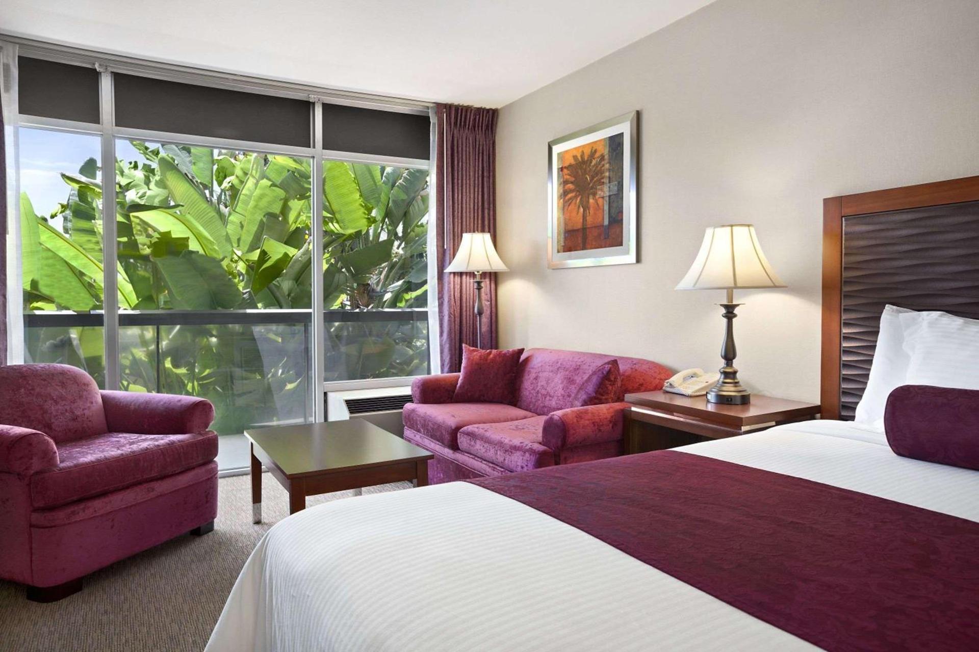 Ramada by Wyndham Sunnyvale/Silicon Valley photo 29