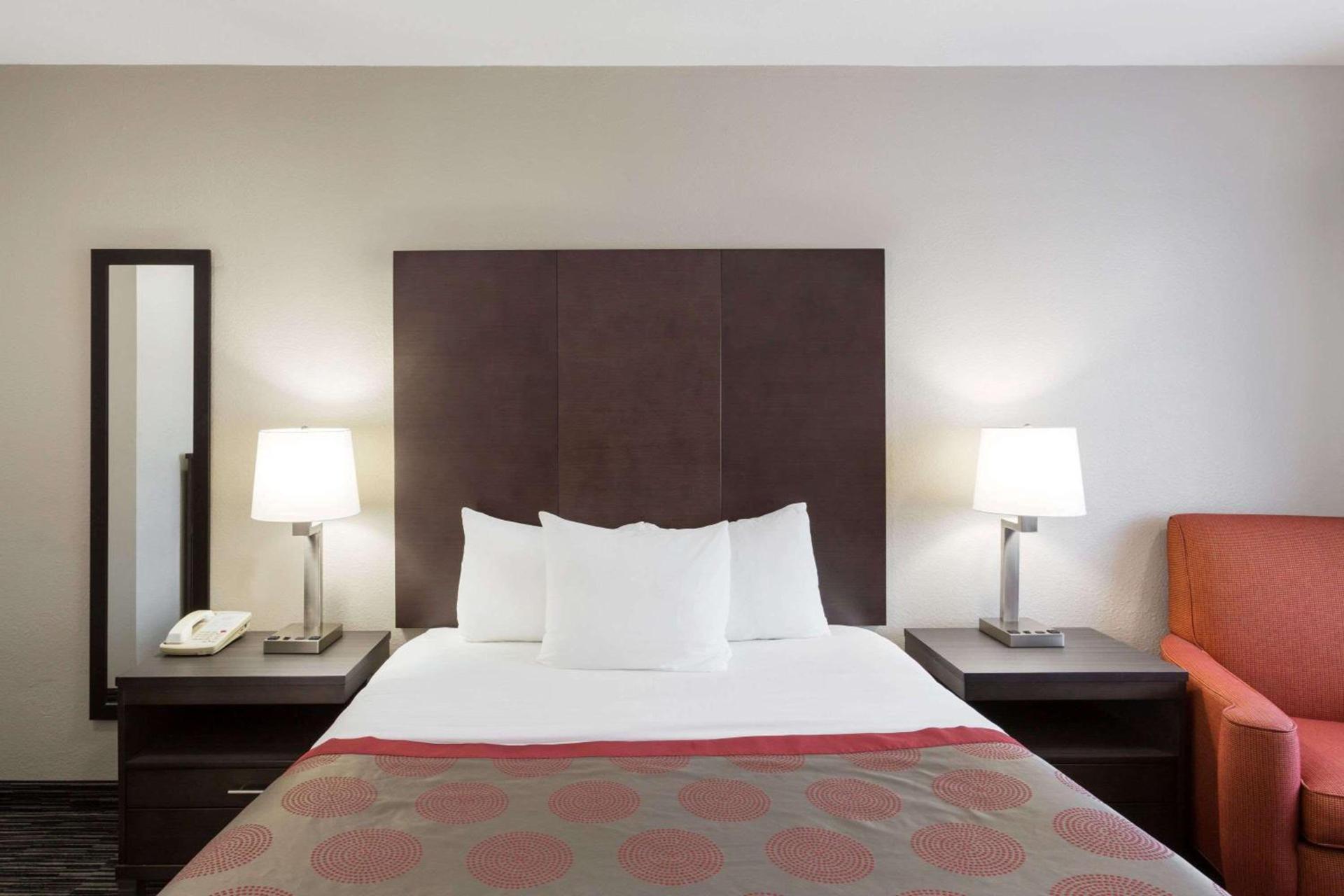 Ramada by Wyndham Monterey photo 24