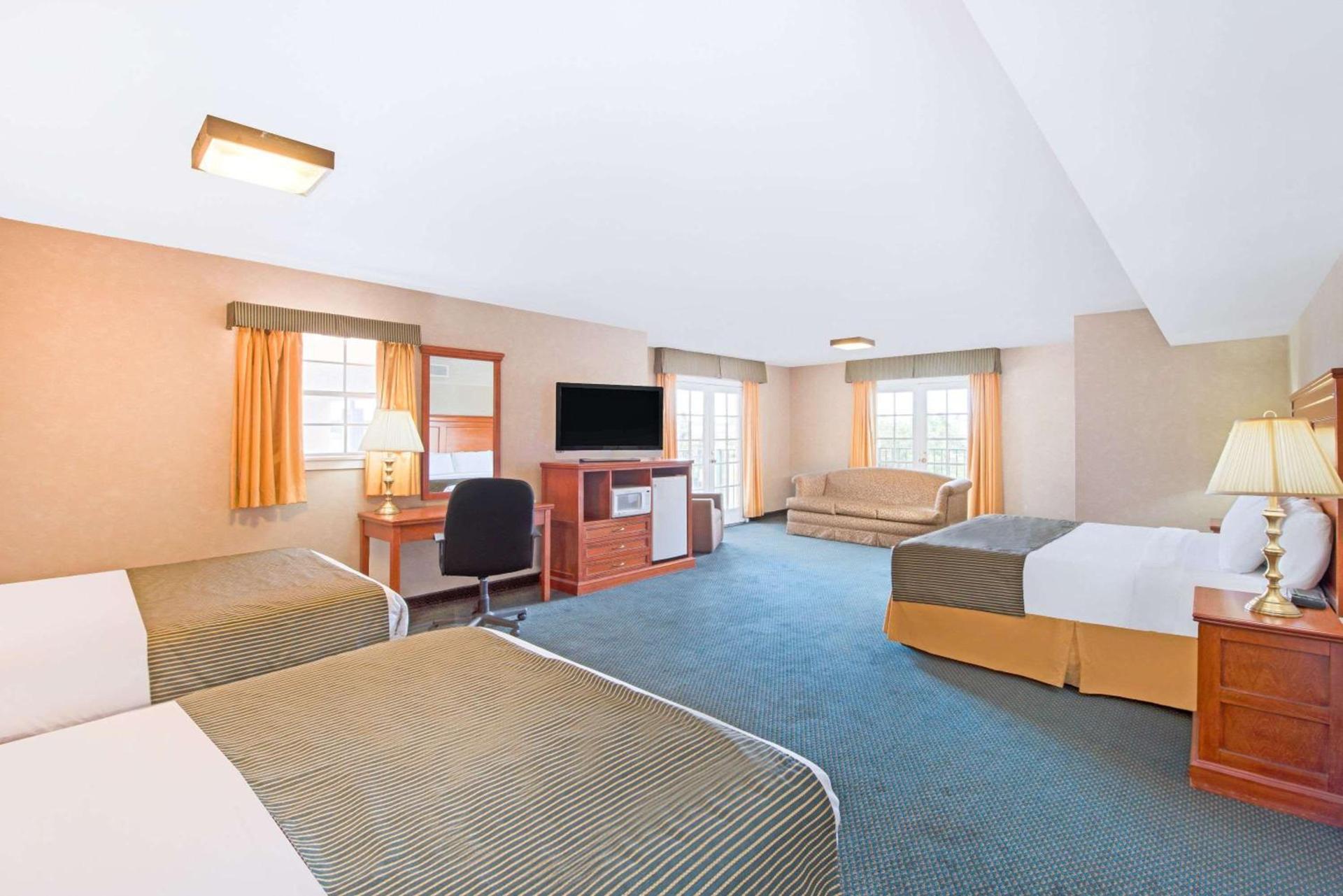 Ramada by Wyndham Flagstaff East photo 6