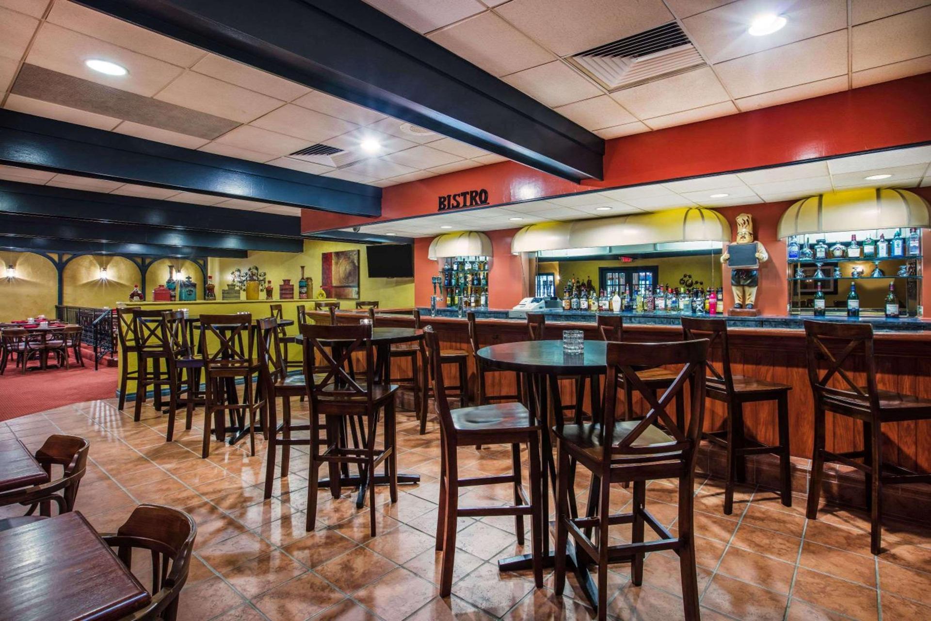 Ramada by Wyndham Ligonier photo 15