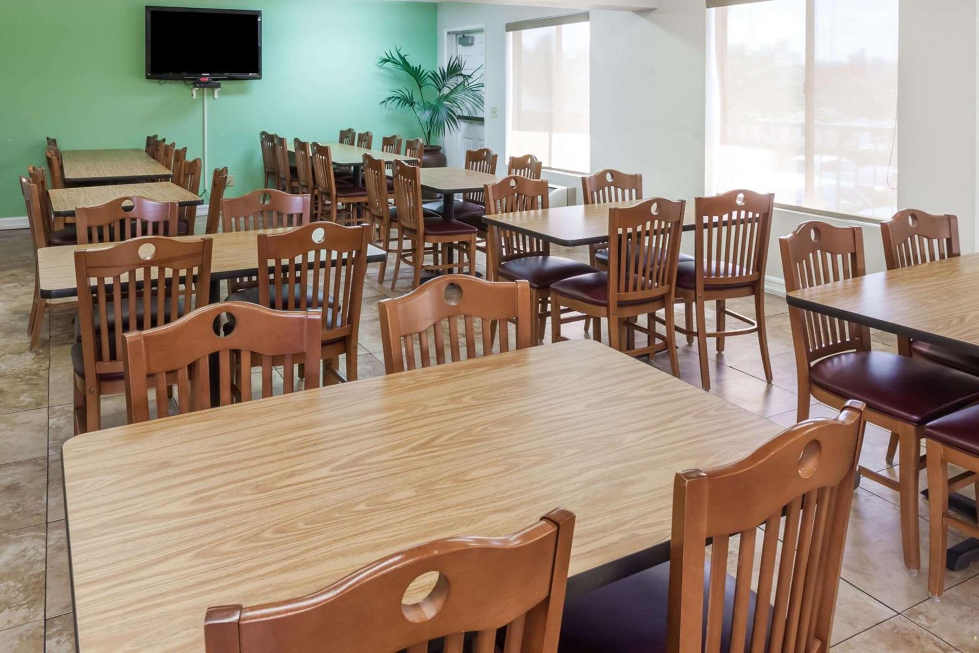Ramada by Wyndham Oceanside photo 31