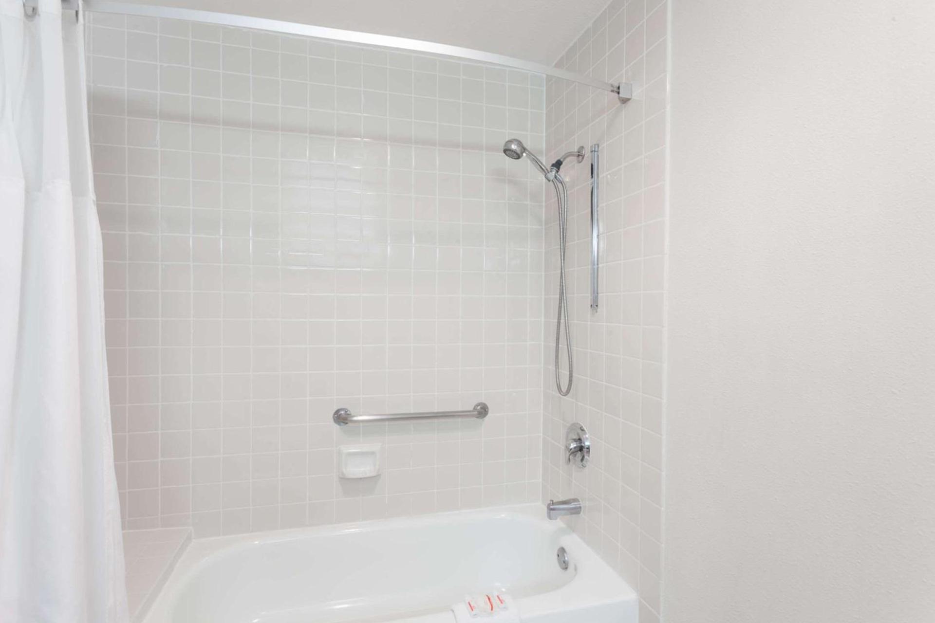 Ramada by Wyndham Oceanside photo 30