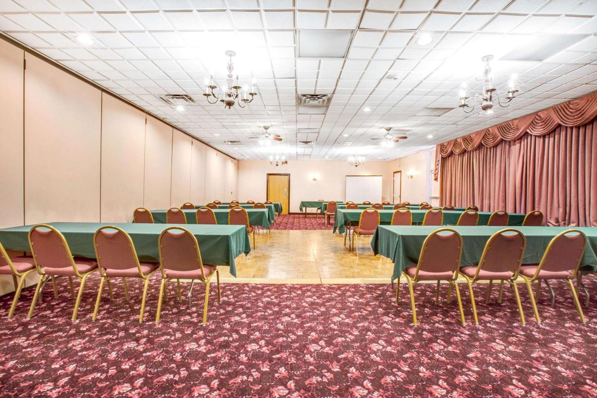 Town Inn photo 38