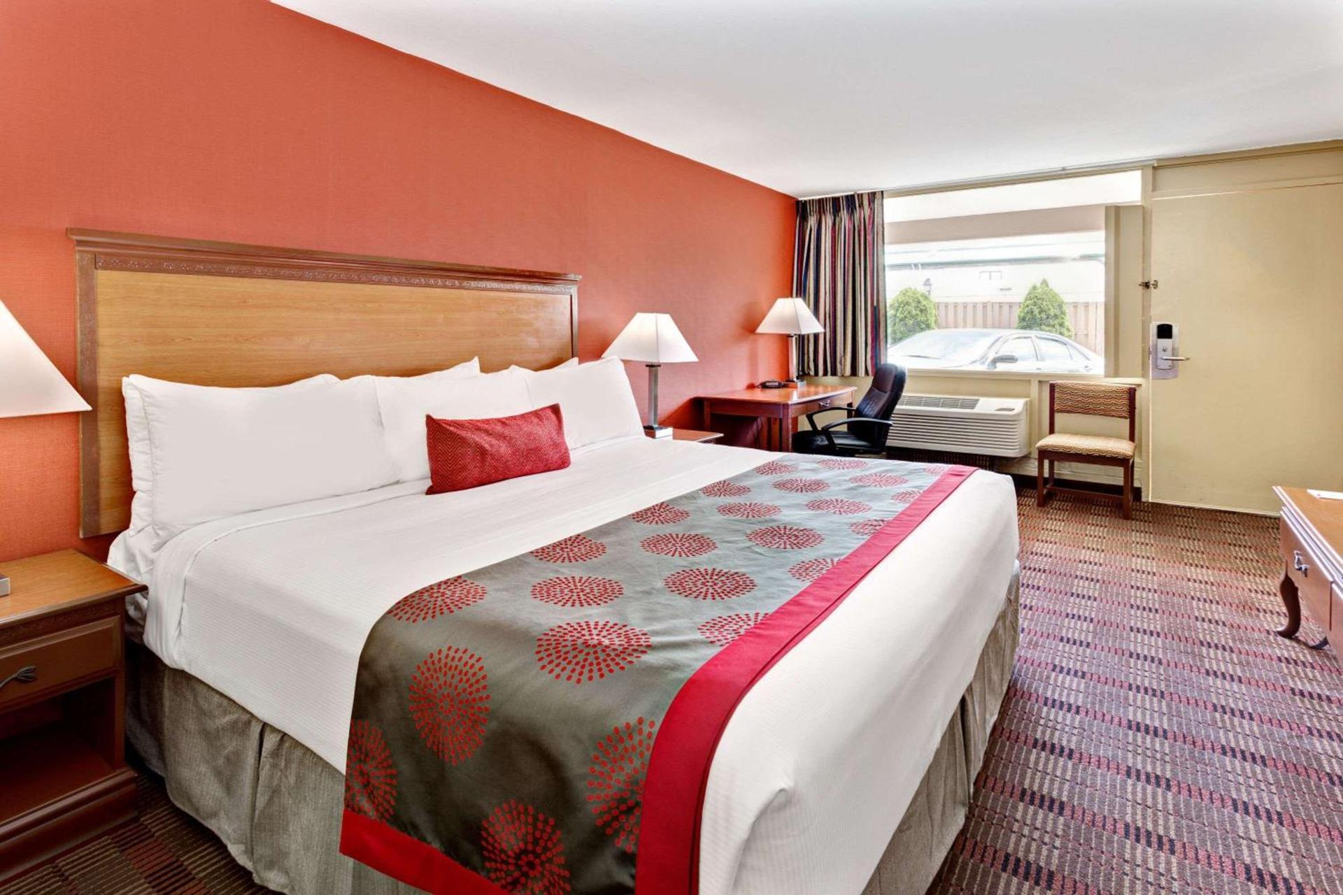 Ramada by Wyndham Baltimore West photo 2