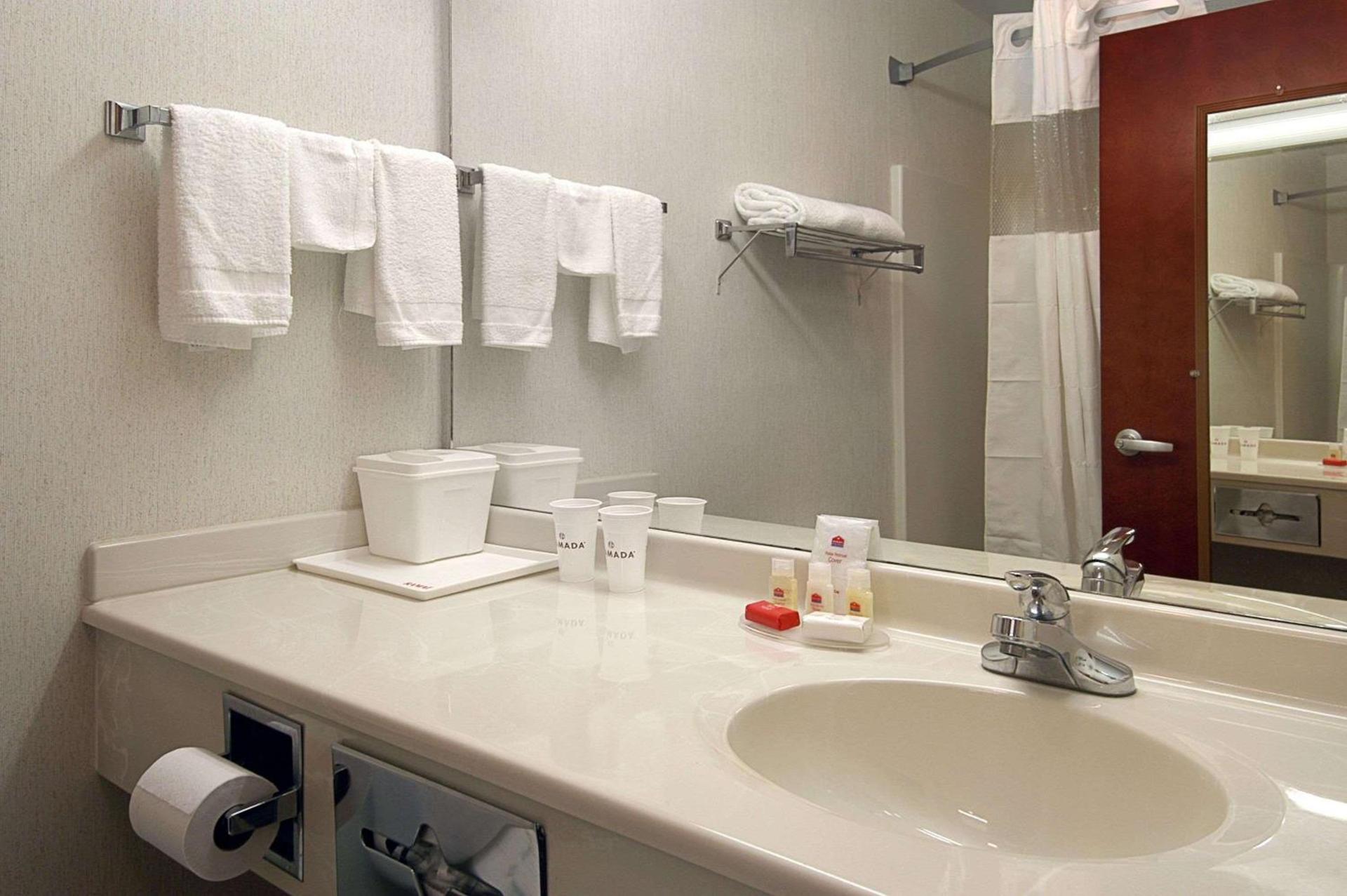 Ramada Limited - Mount Sterling photo 28