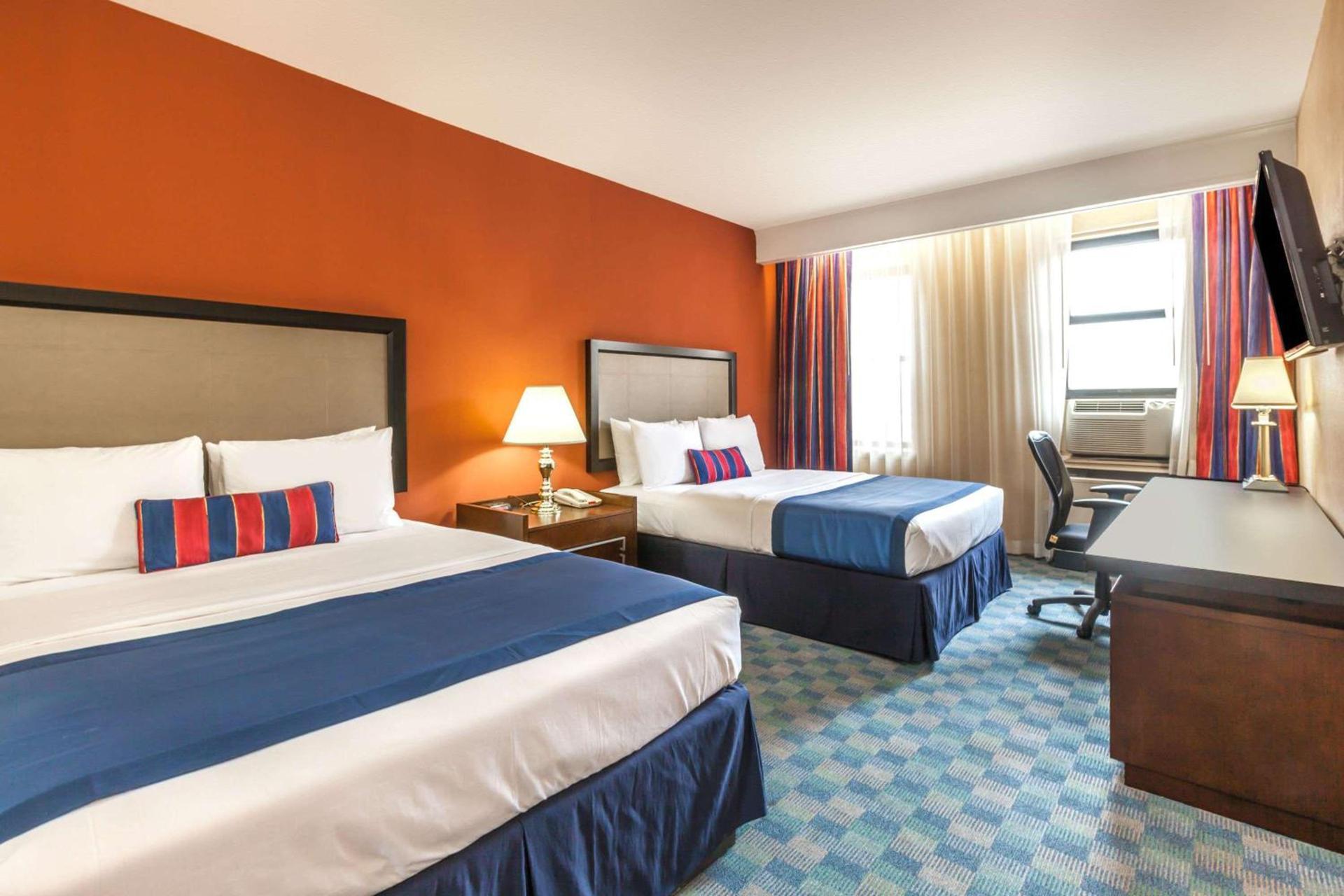 Ramada by Wyndham Jersey City photo 24