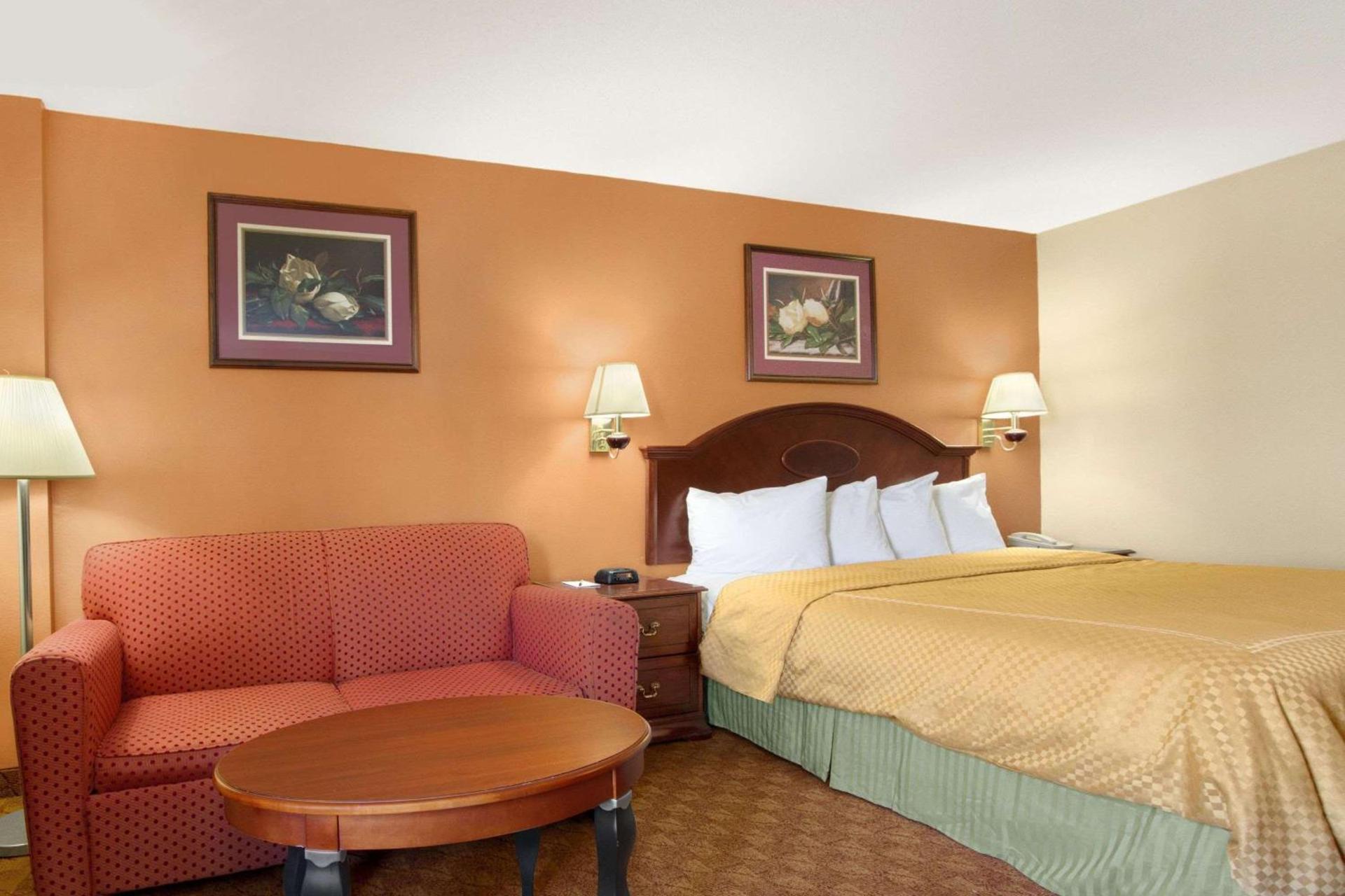Ramada Limited - Columbia photo 20