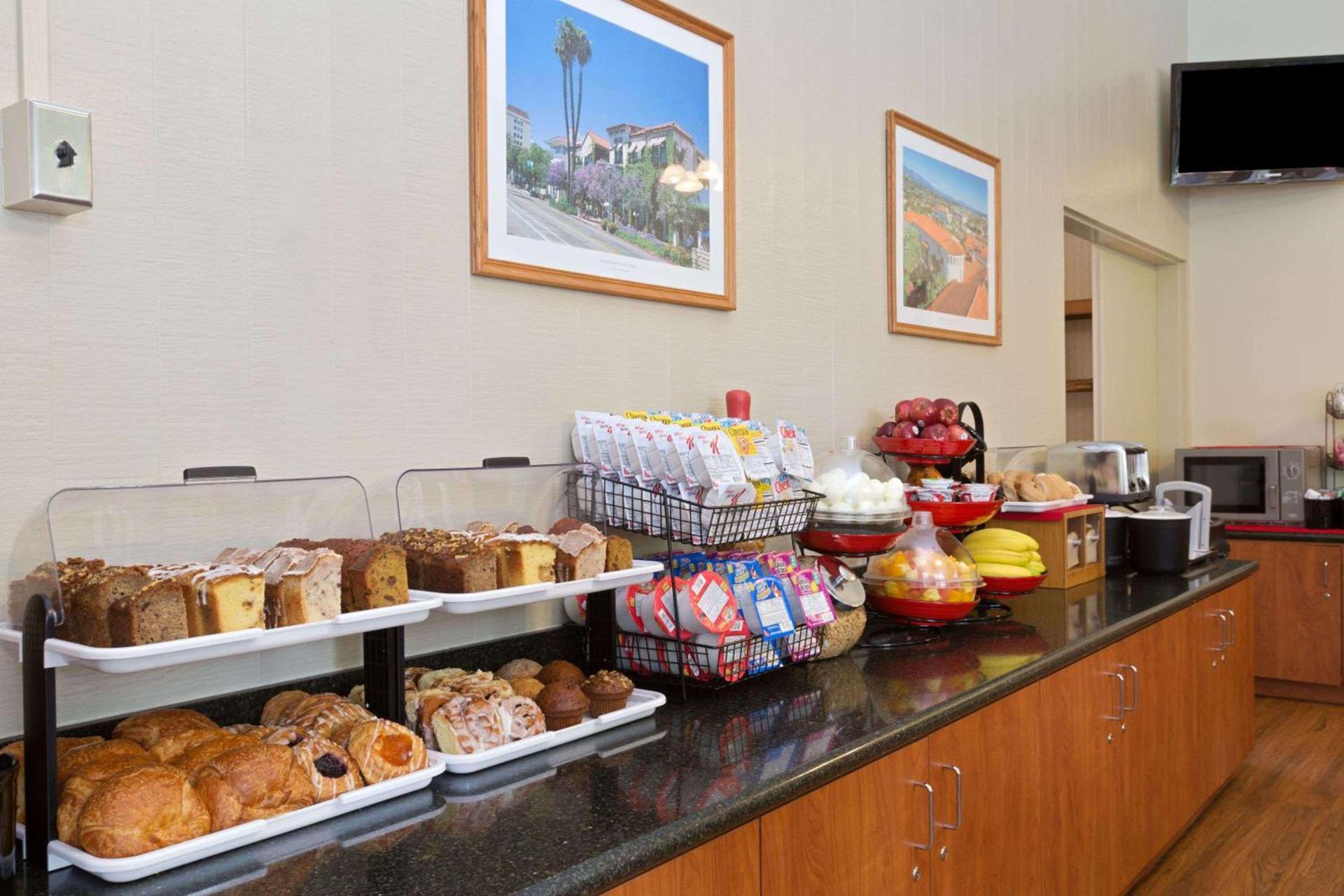 Ramada by Wyndham Santa Barbara photo 21