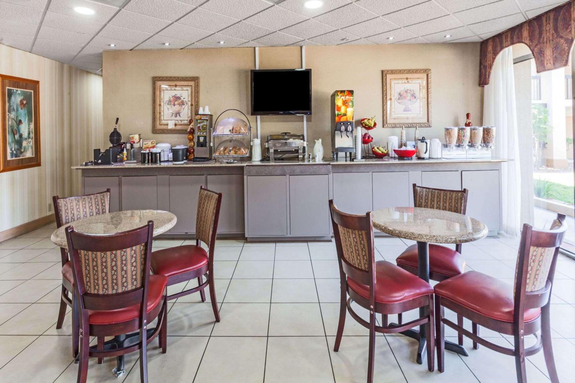 Ramada by Wyndham Lebanon photo 15