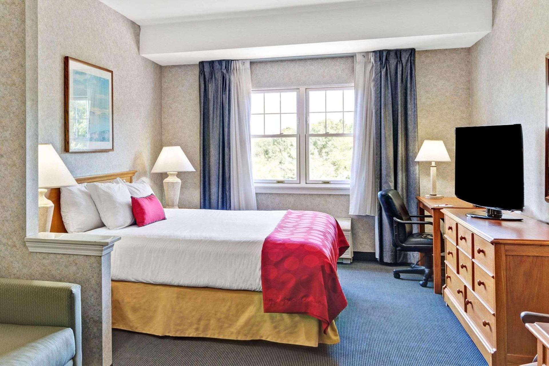 Saco Bay Hotel photo 13