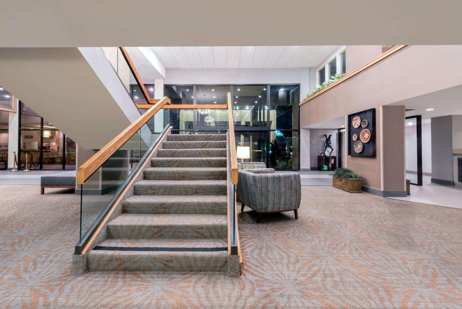 DoubleTree by Hilton Laredo photo 10
