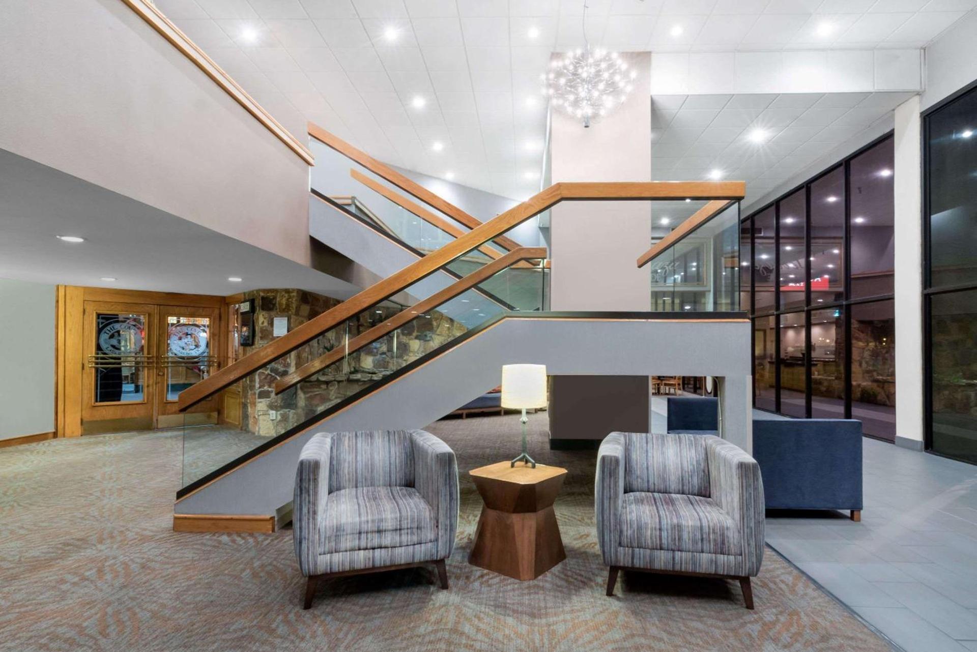DoubleTree by Hilton Laredo photo 2