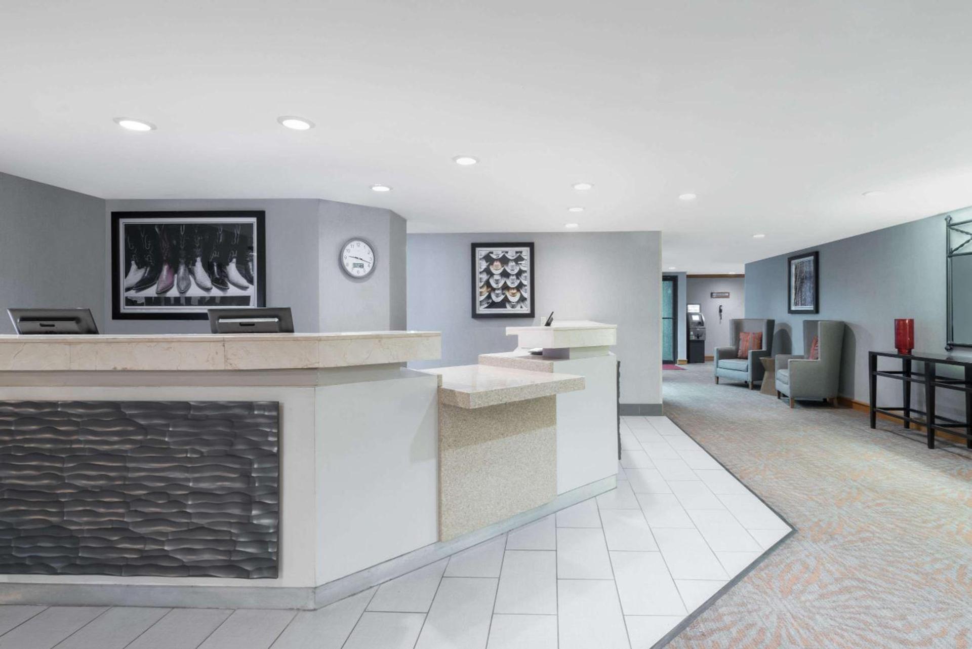 DoubleTree by Hilton Laredo photo 3