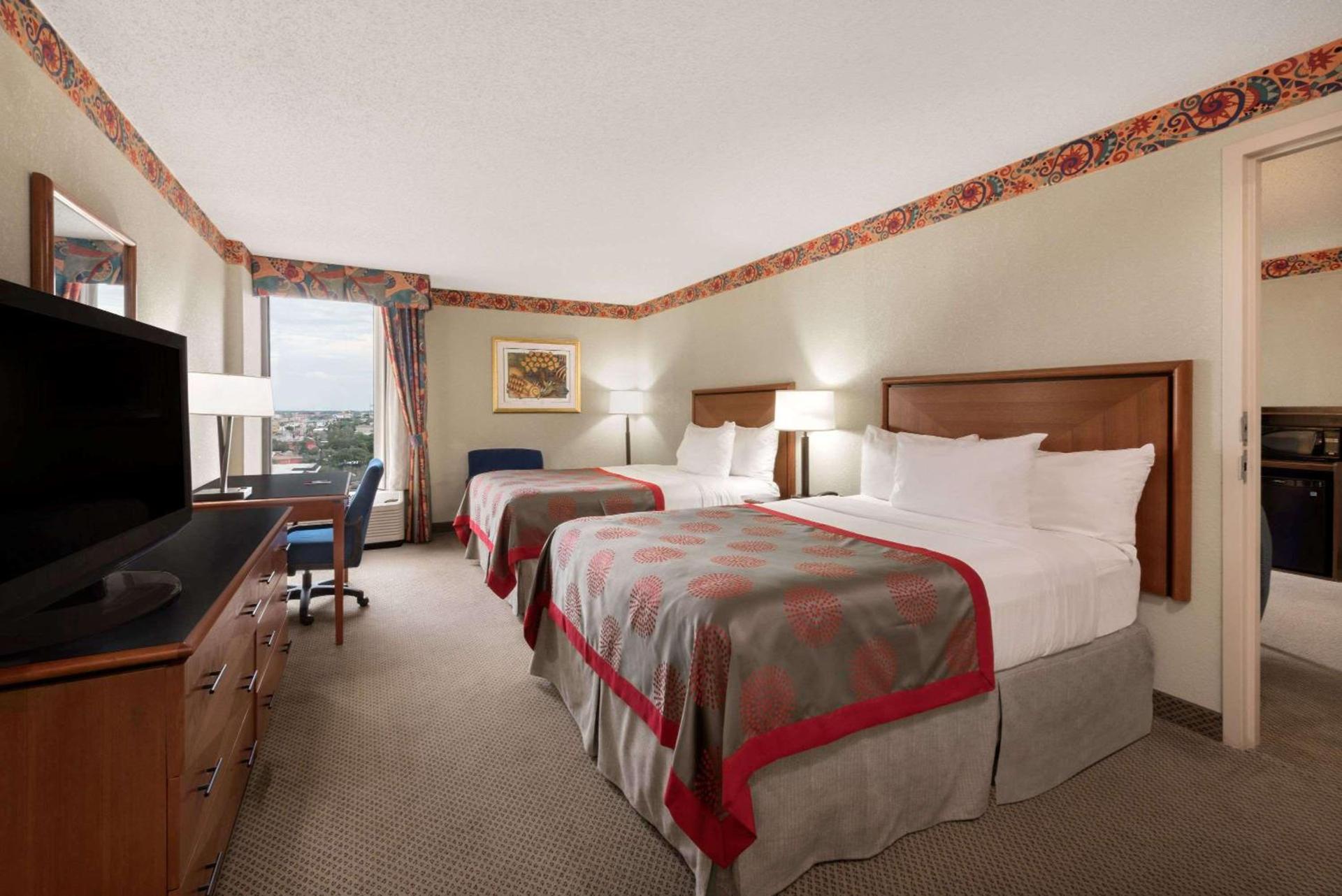 DoubleTree by Hilton Laredo photo 8