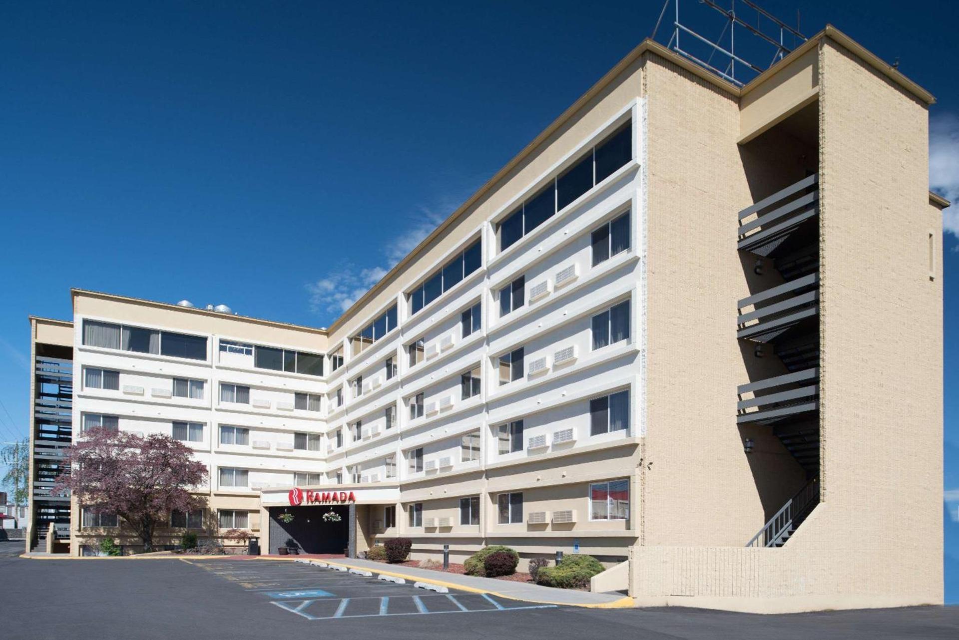 Ramada by Wyndham Downtown Spokane photo 44