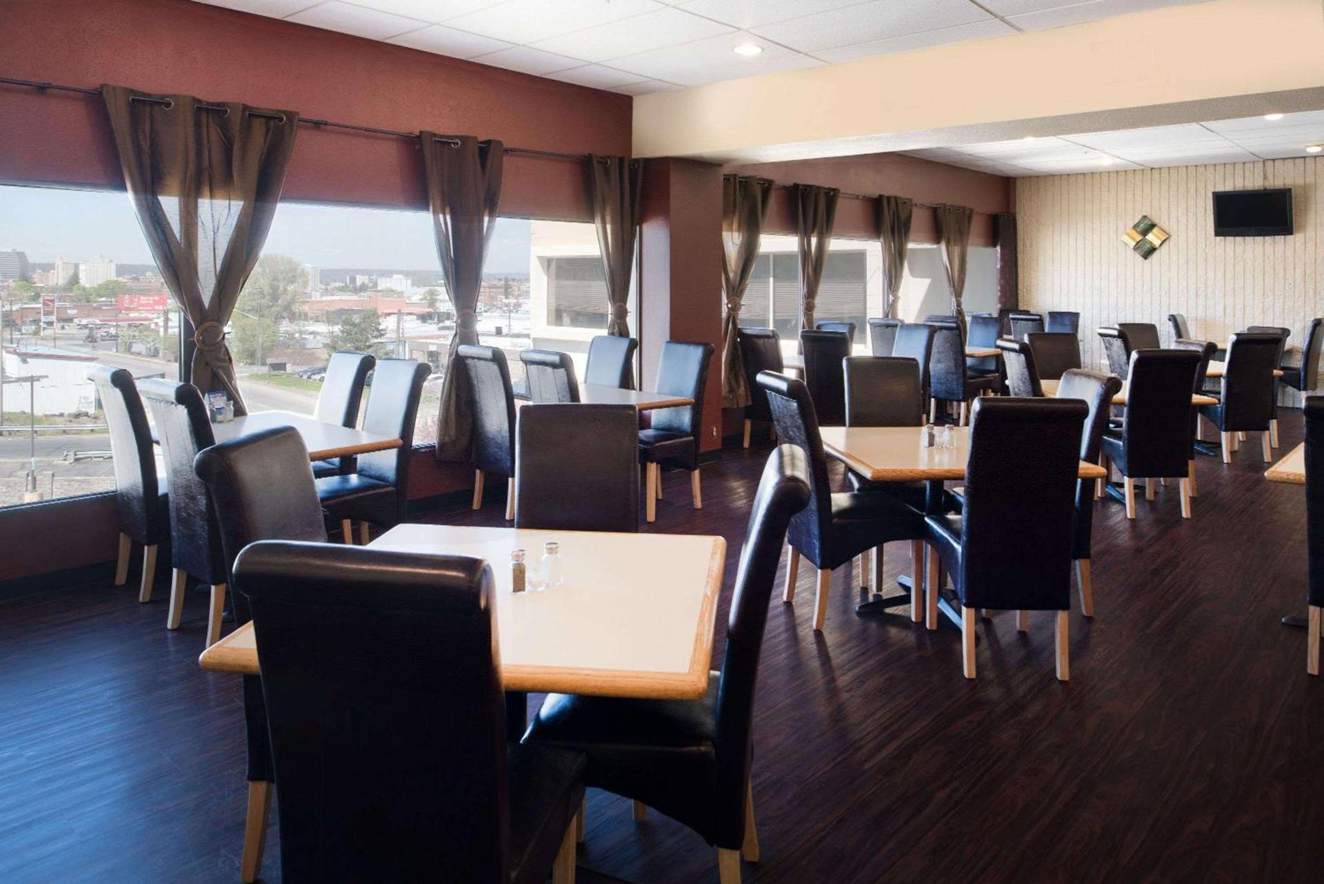 Ramada by Wyndham Downtown Spokane photo 41