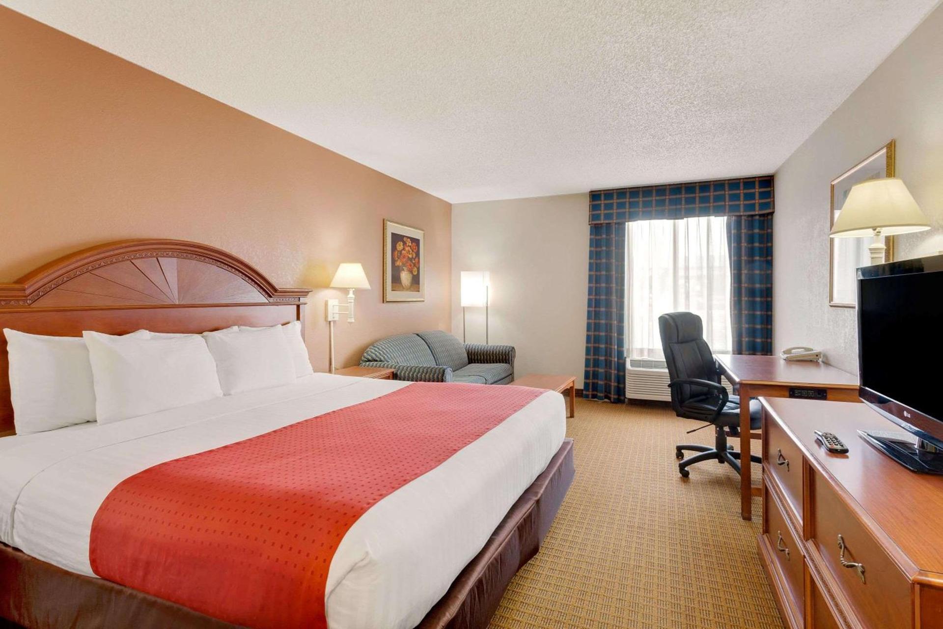 Ramada by Wyndham Provo photo 15