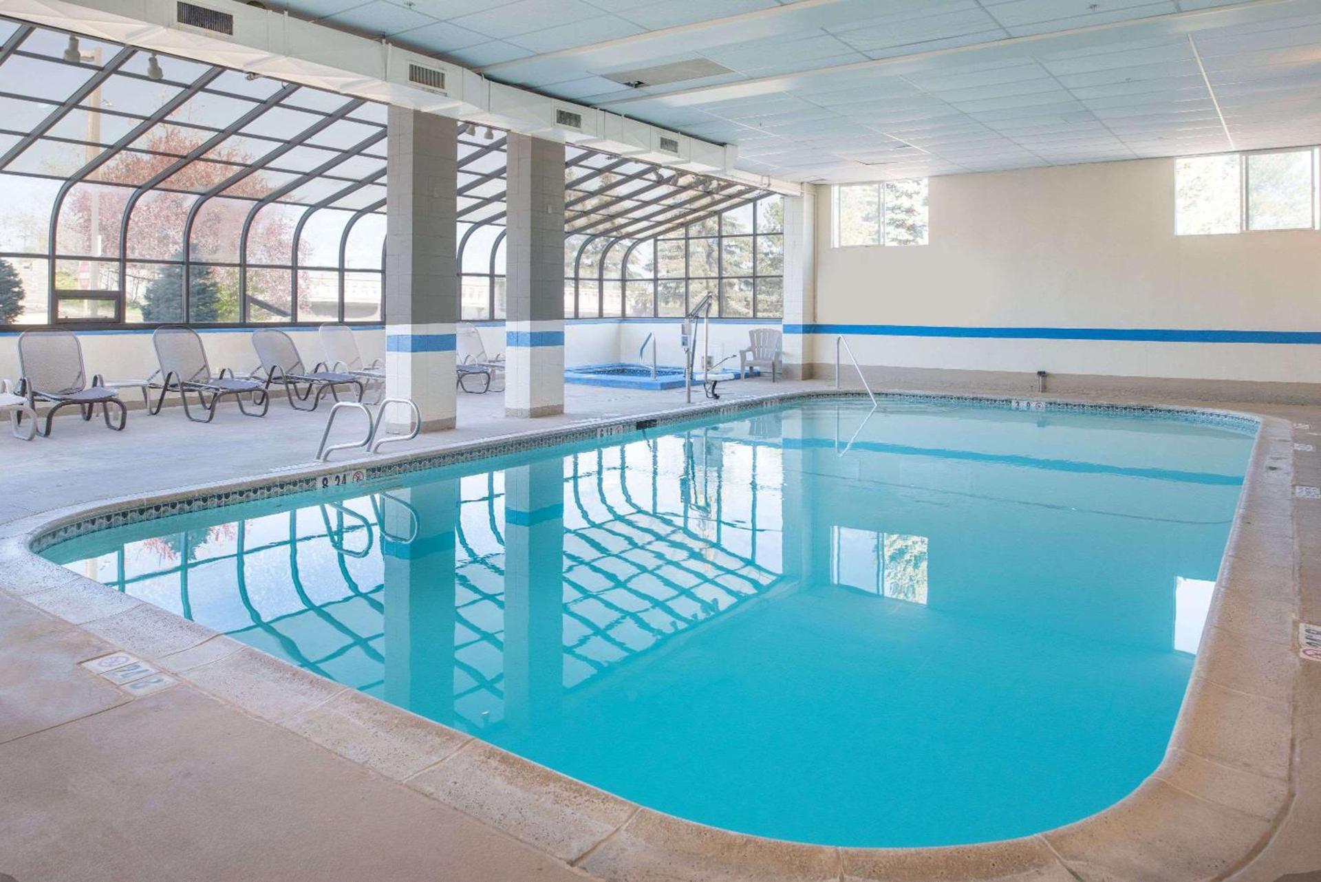Ramada by Wyndham Downtown Spokane photo 3