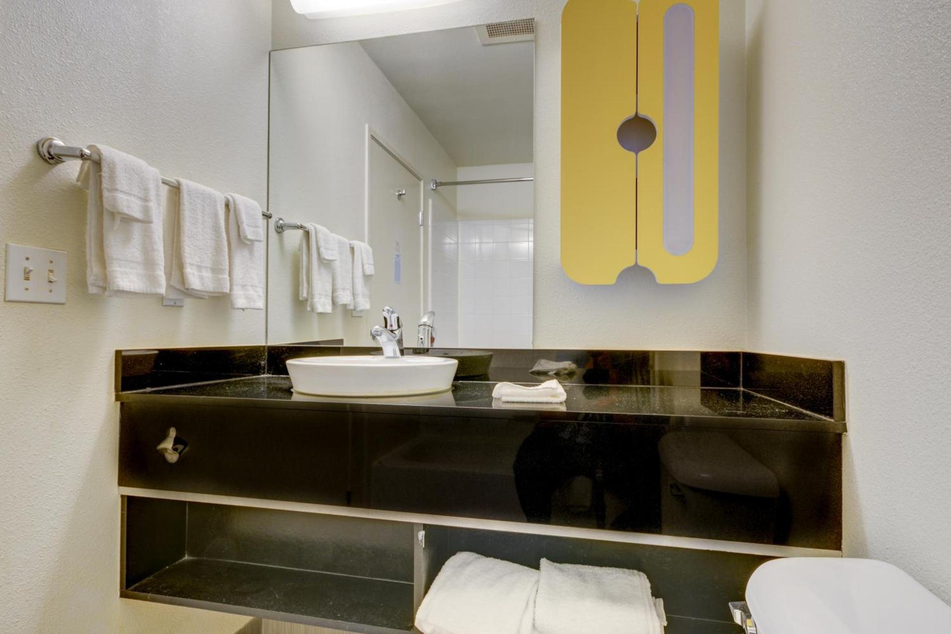 Studio 6-Mountlake Terrace, WA - Seattle photo 29