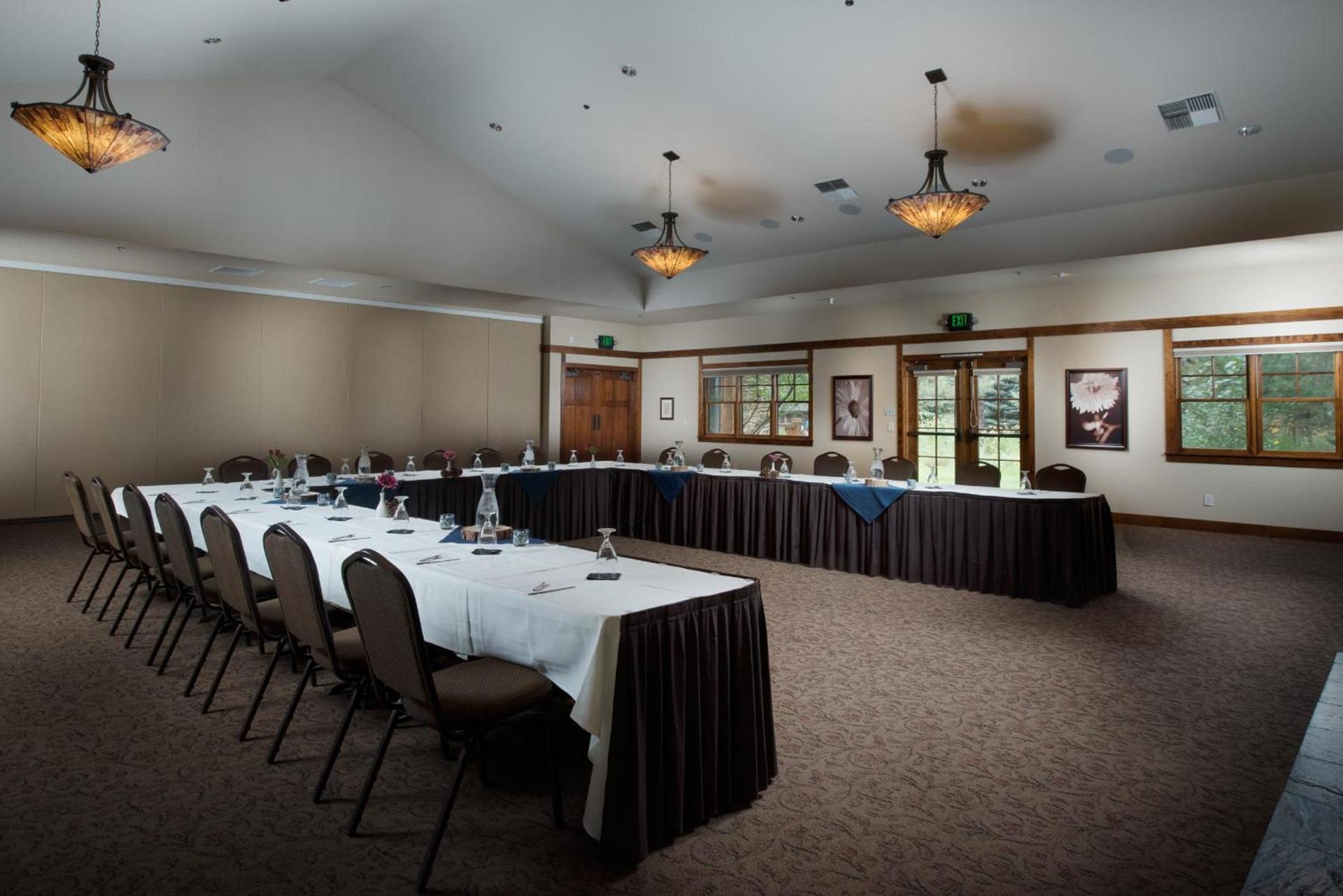 FivePine Lodge photo 92
