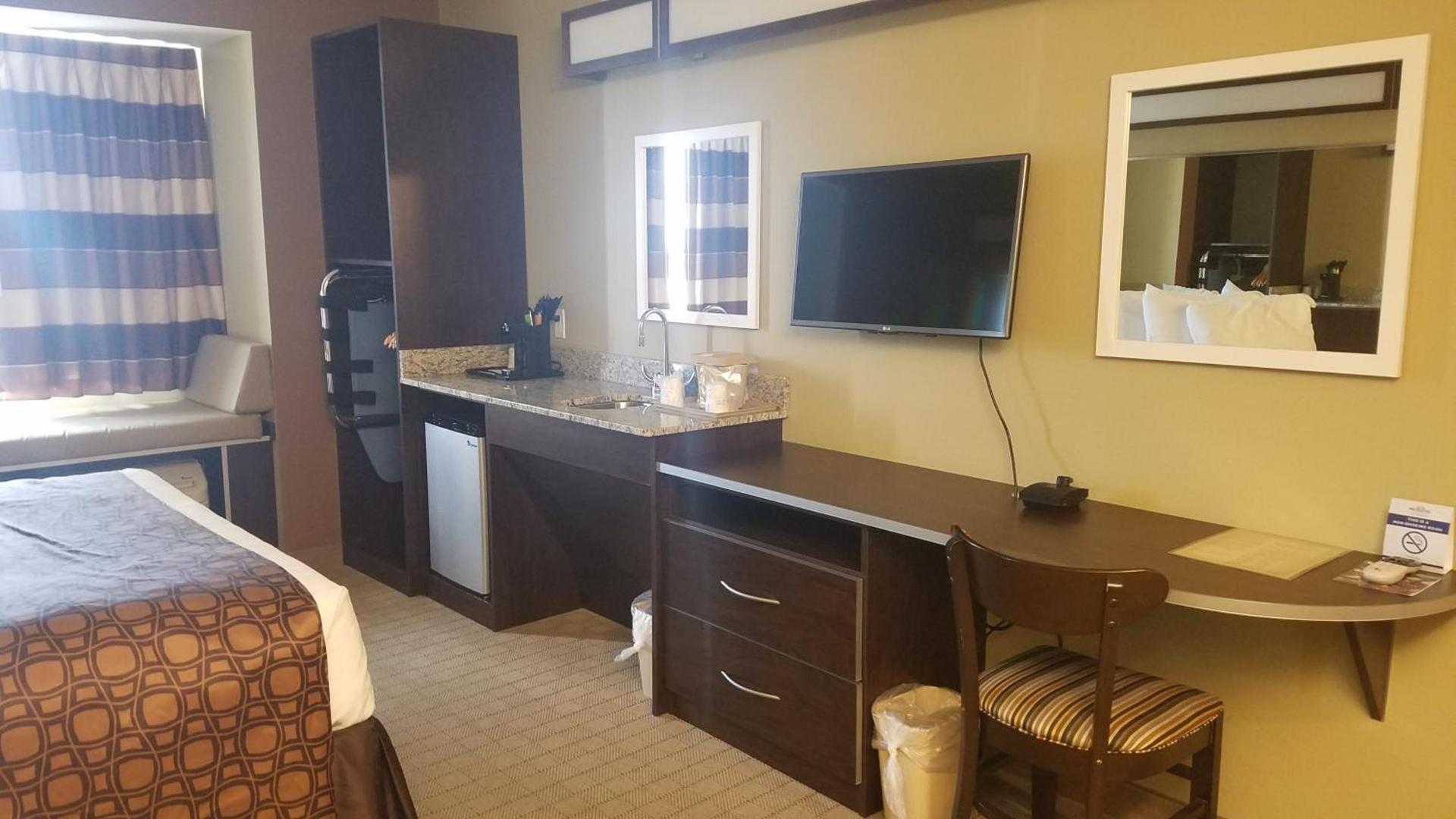Microtel Inn & Suites by Wyndham photo 36