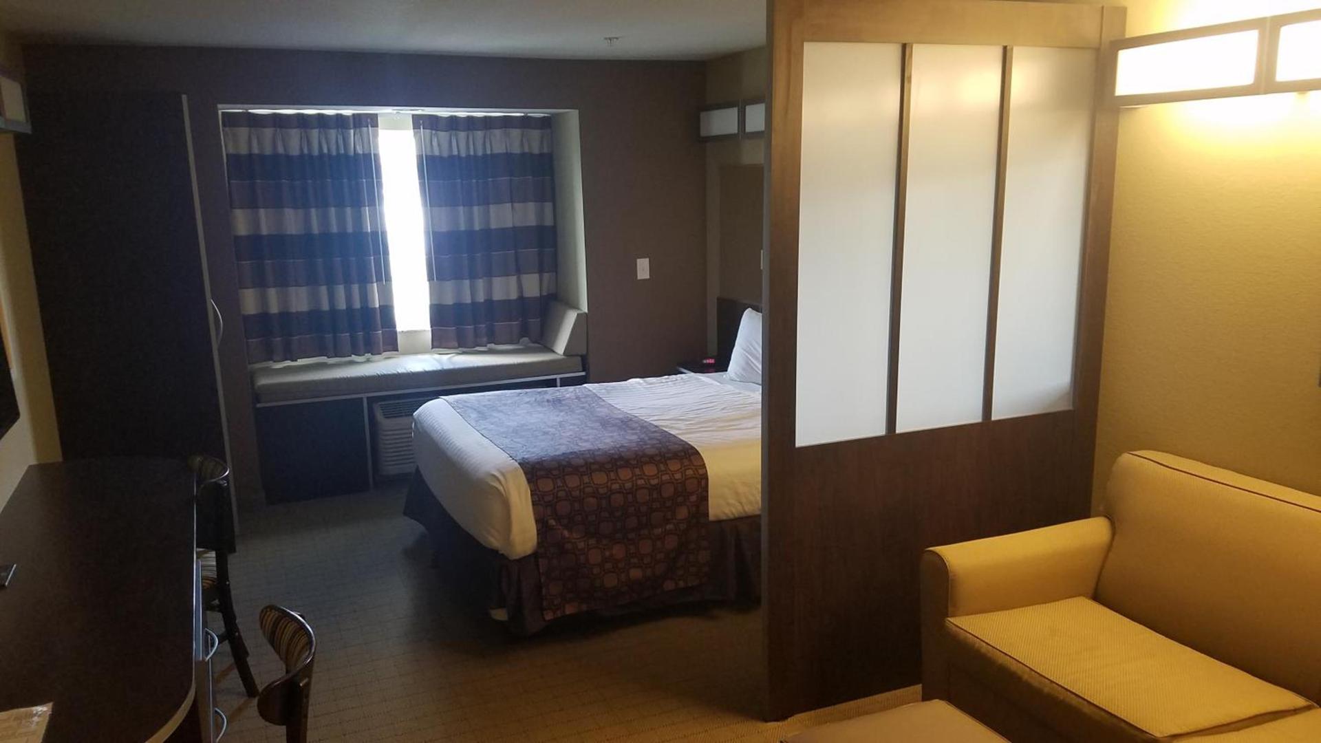 Microtel Inn & Suites by Wyndham photo 30