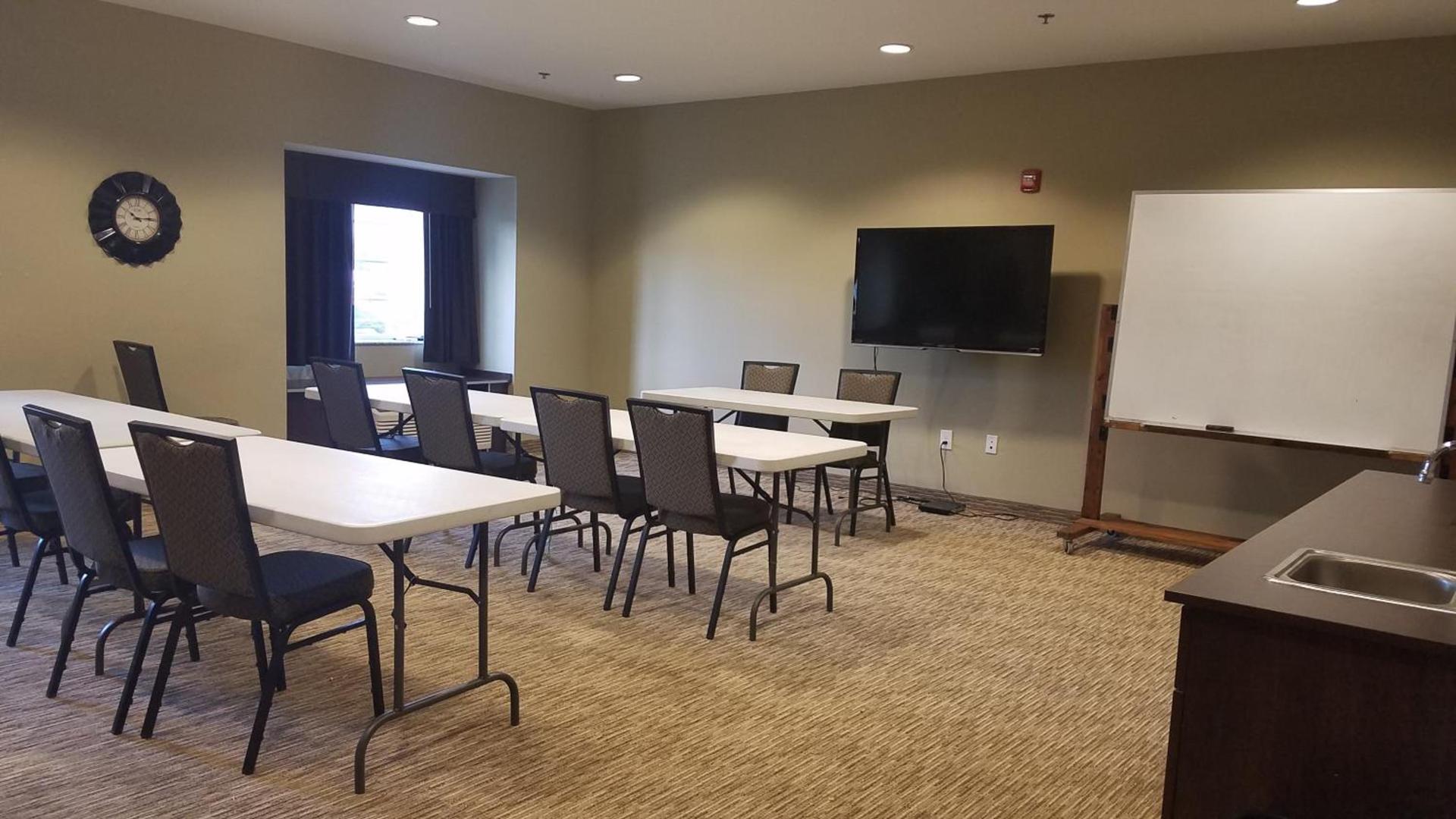 Microtel Inn & Suites by Wyndham photo 23