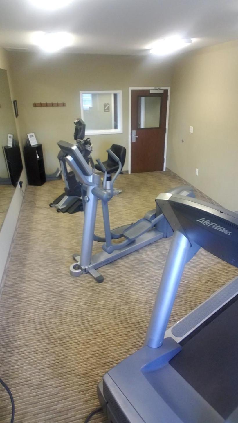 Microtel Inn & Suites by Wyndham photo 20