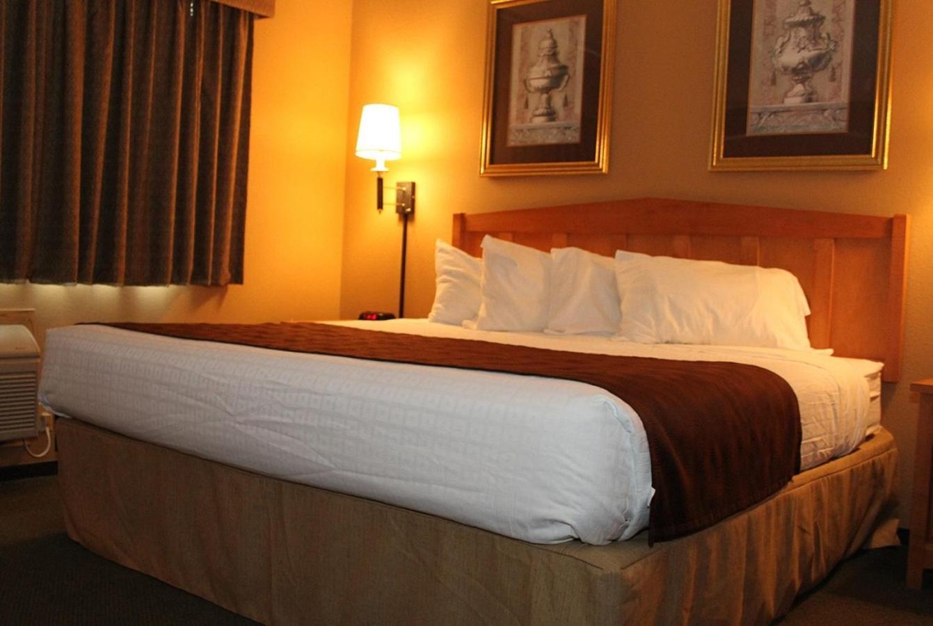 AmericInn by Wyndham Wadena photo 24