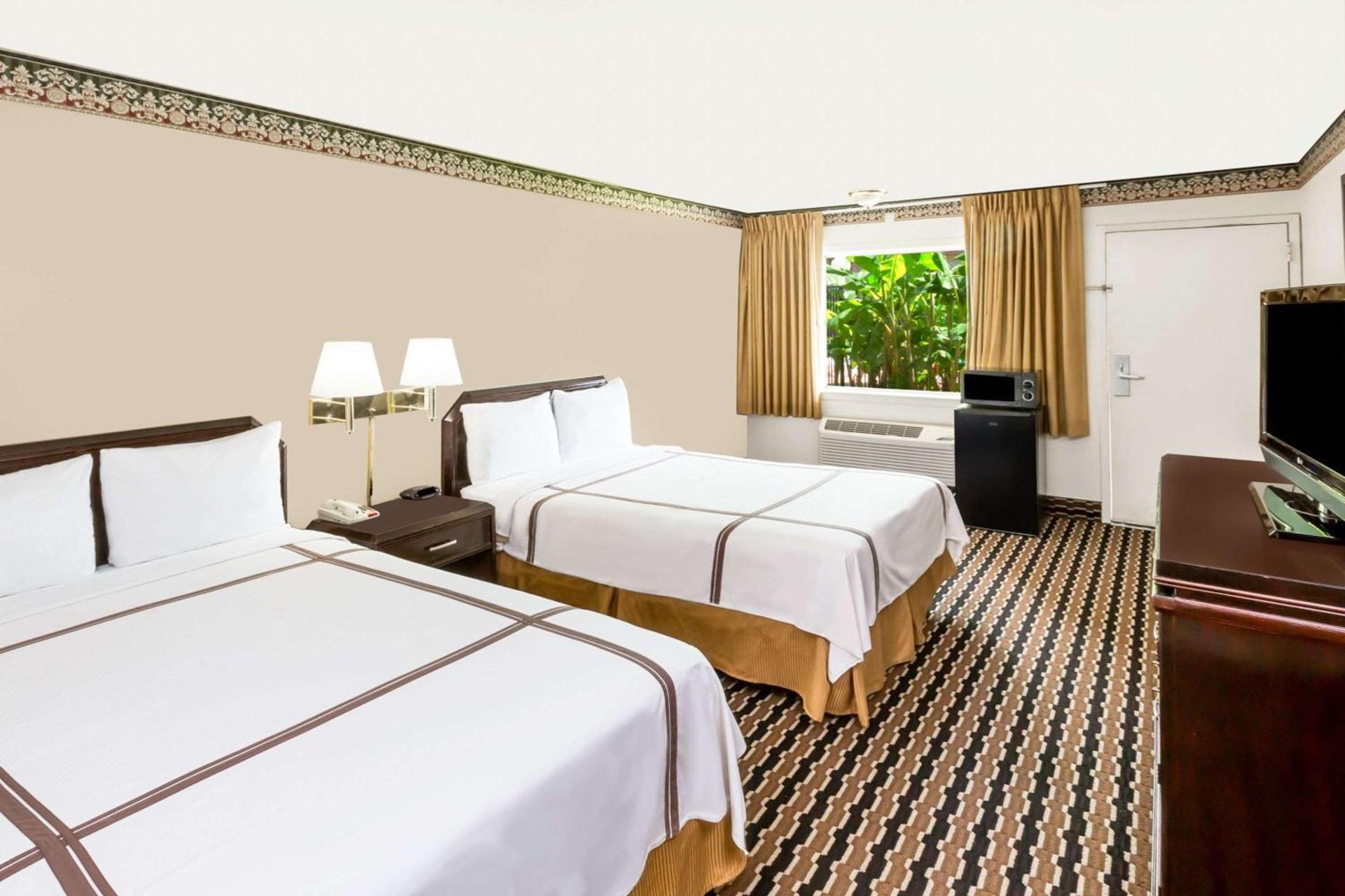Travelodge by Wyndham Shreveport LA photo 8