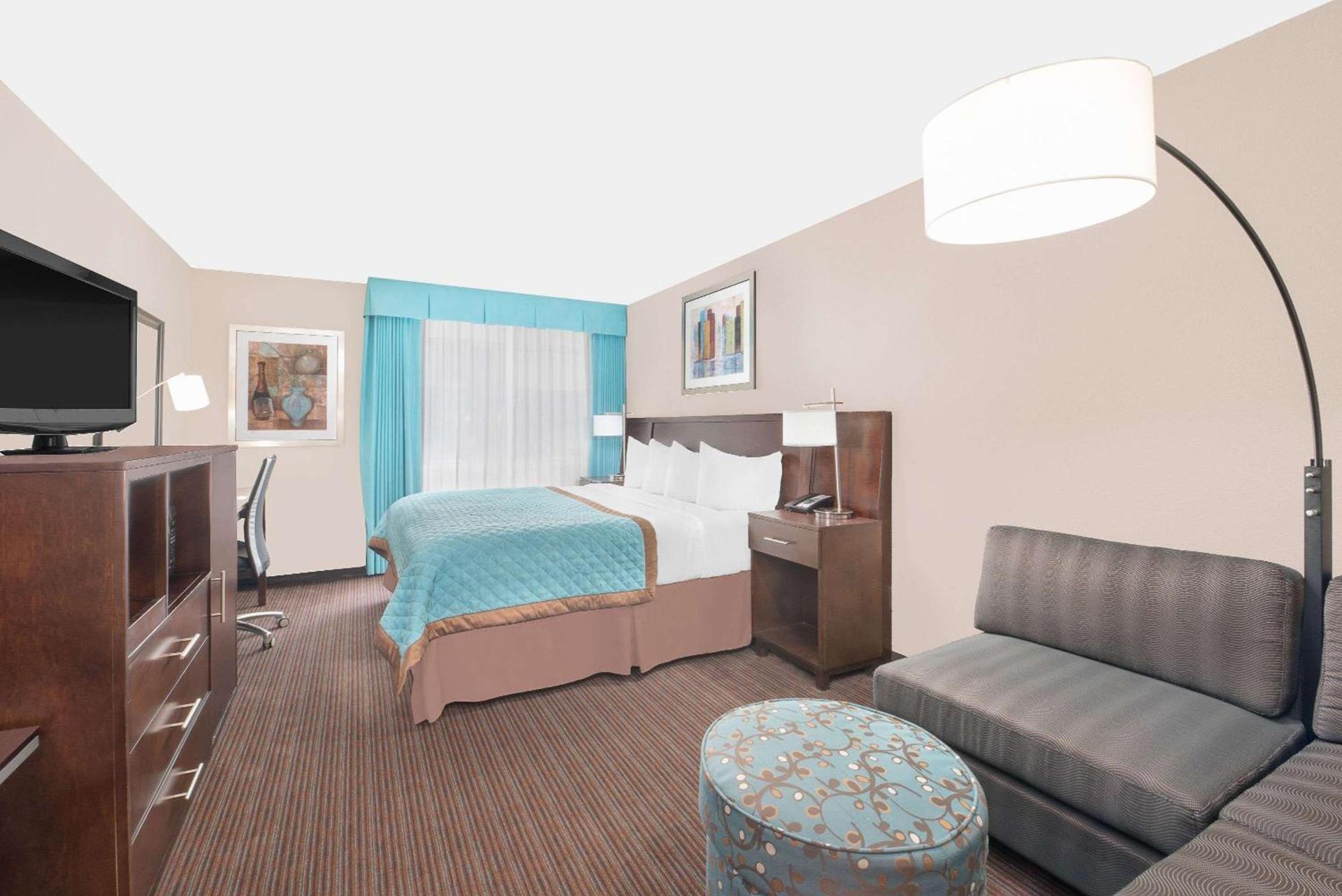 Wyndham Garden Midland photo 6