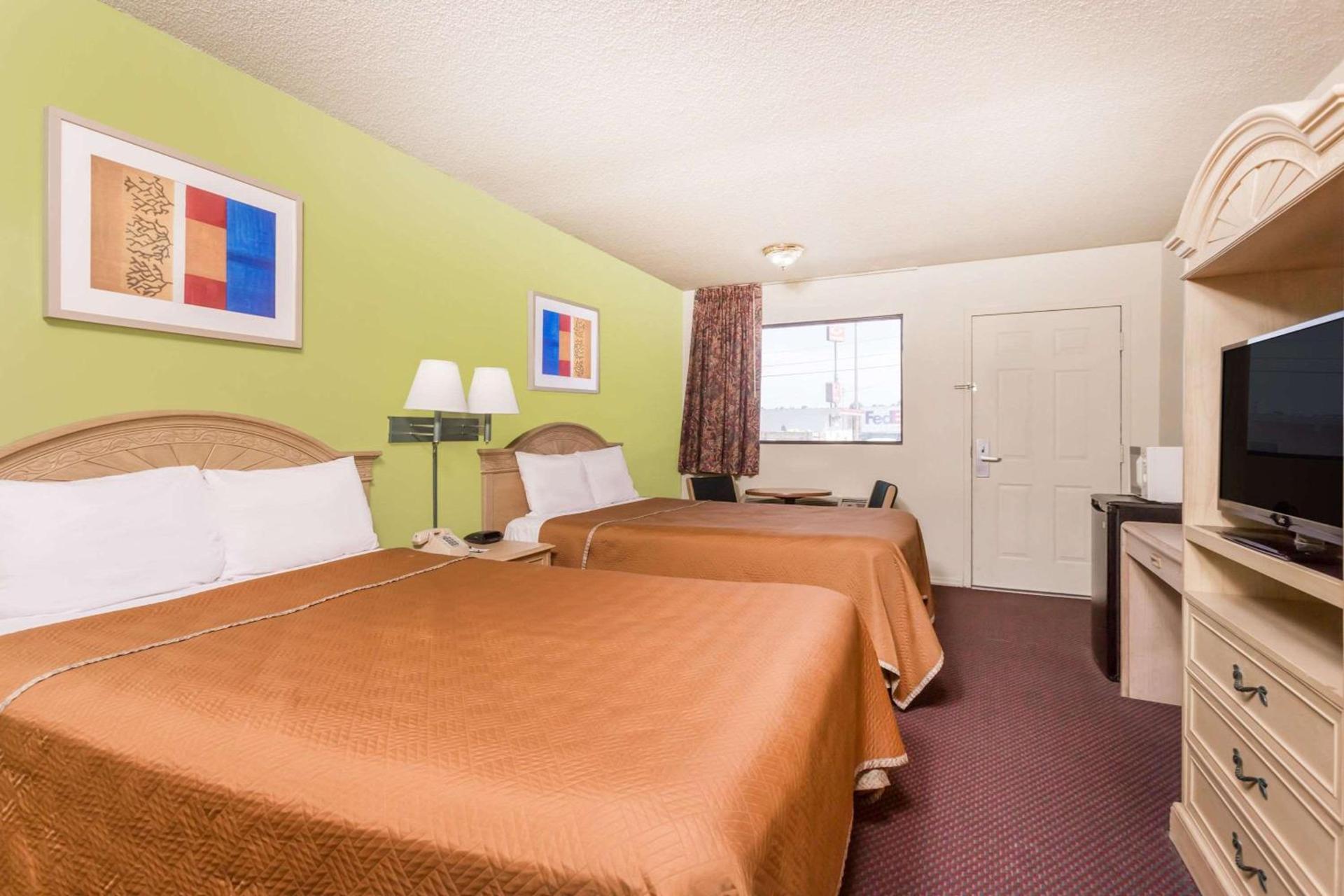Travelodge by Wyndham Cordele photo 24