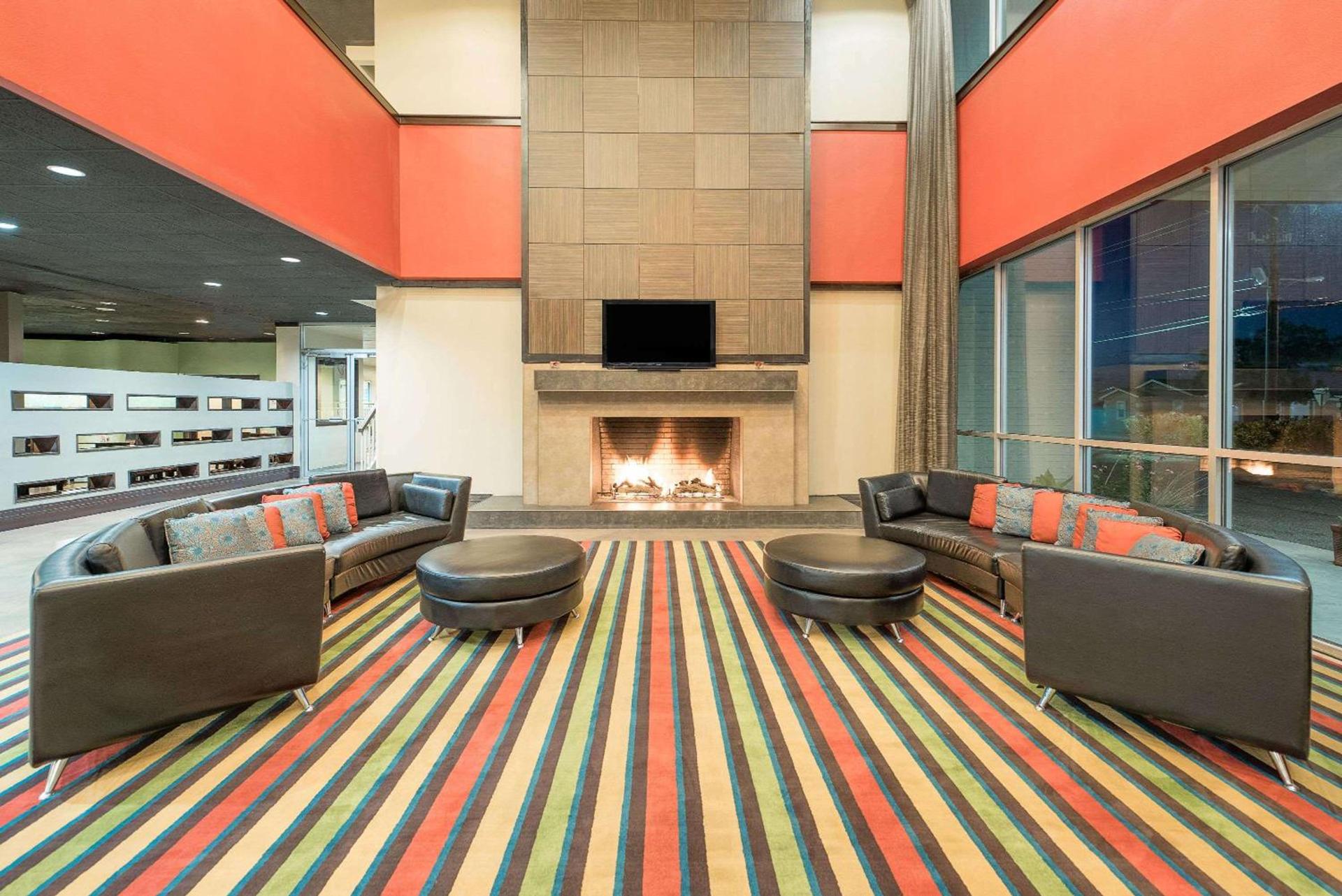 Wyndham Garden Midland photo 11