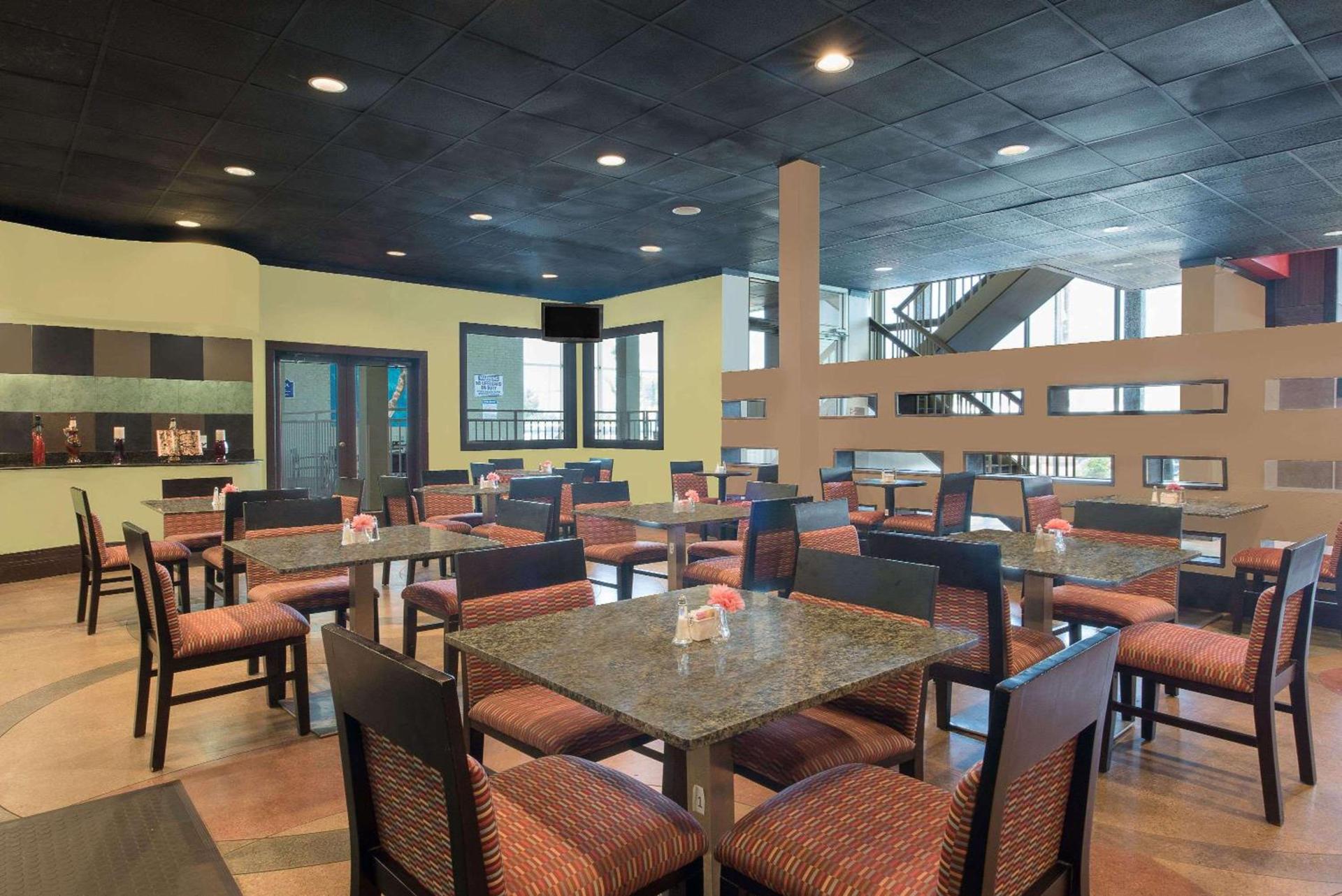 Wyndham Garden Midland photo 5