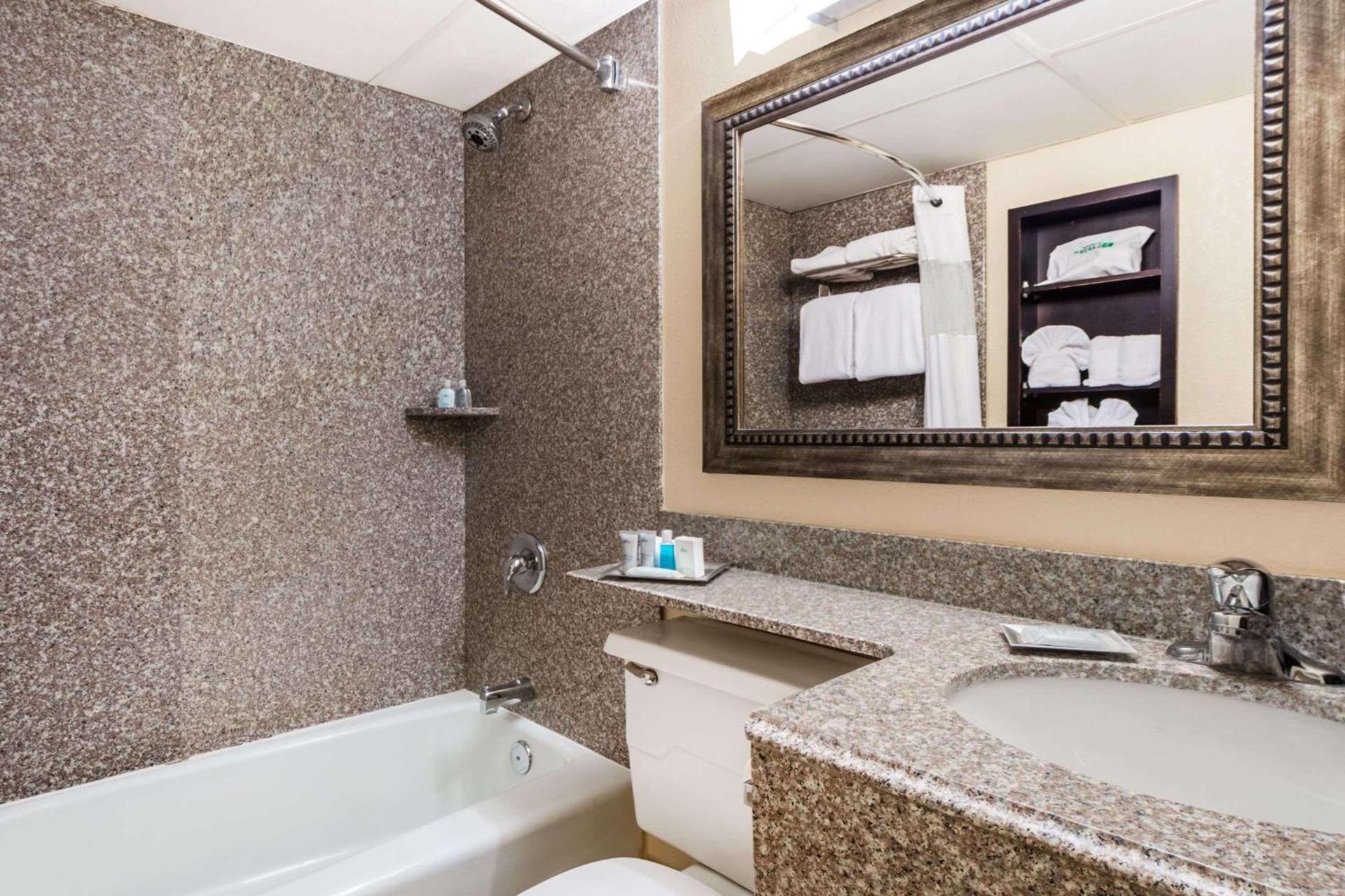 Wyndham Garden Stillwater photo 12