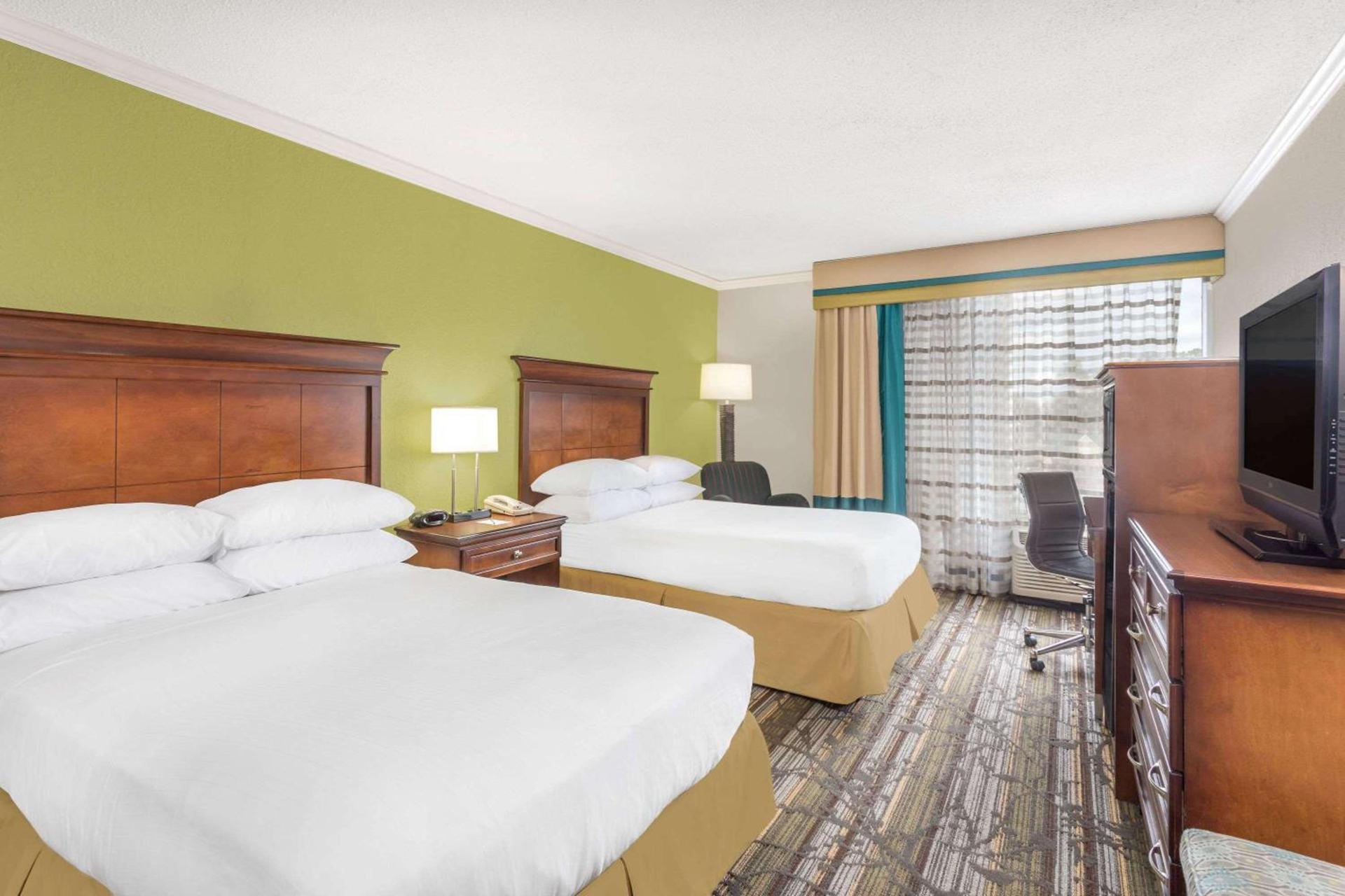 Wyndham Garden Summerville photo 41