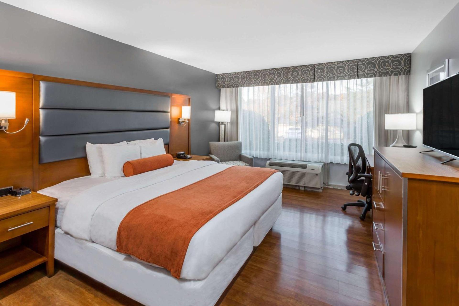 Wyndham Garden Greensboro photo 71