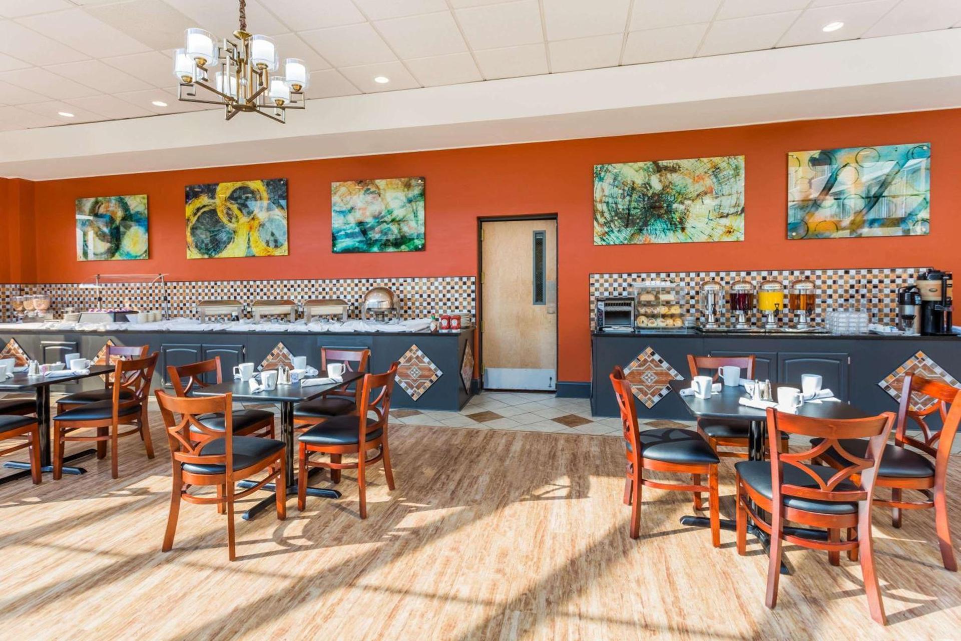 Wyndham Garden Greensboro photo 63