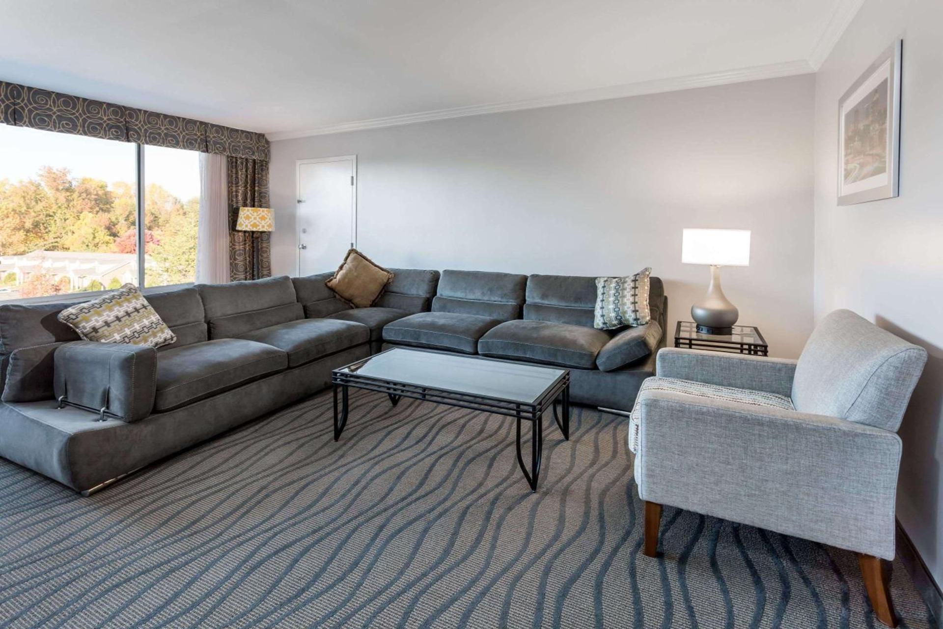 Wyndham Garden Greensboro photo 61