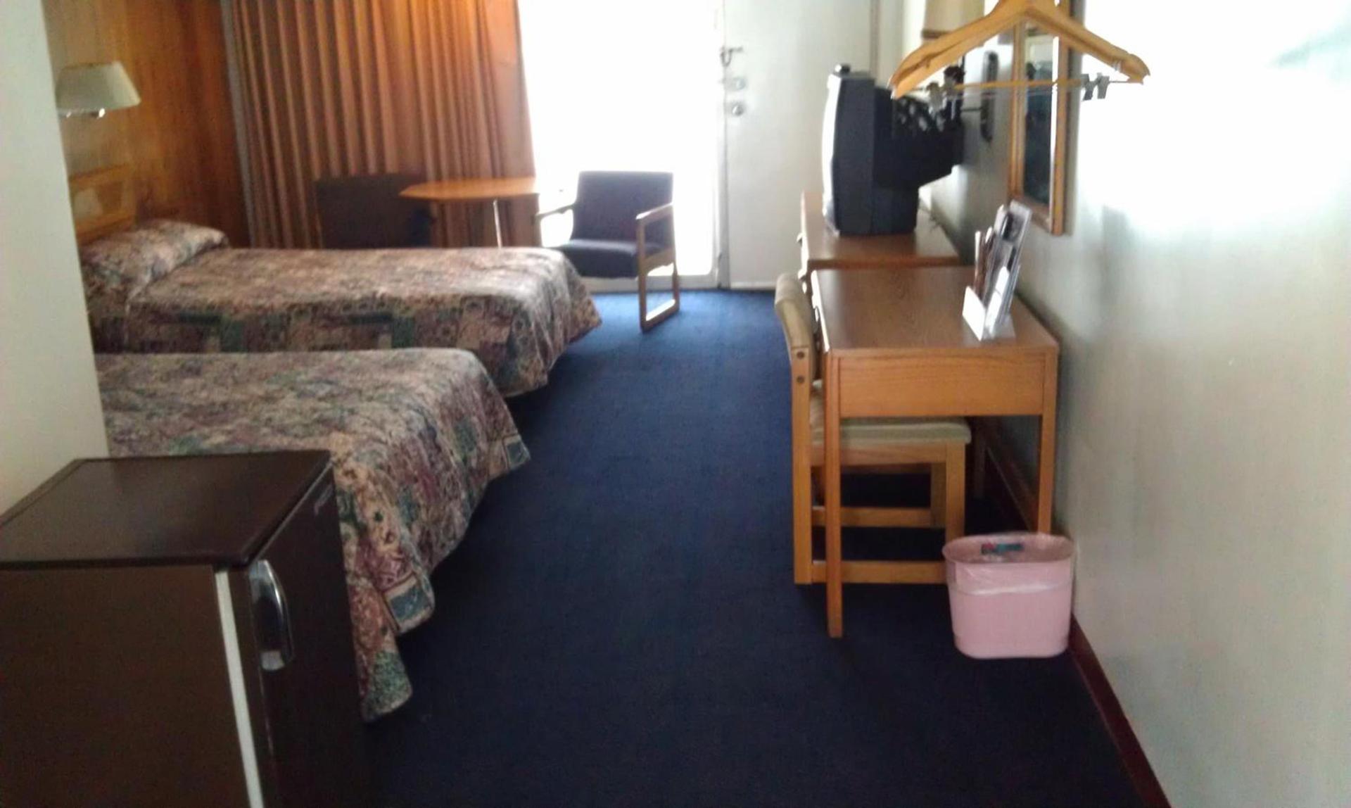 Kings Inn Cleveland photo 17