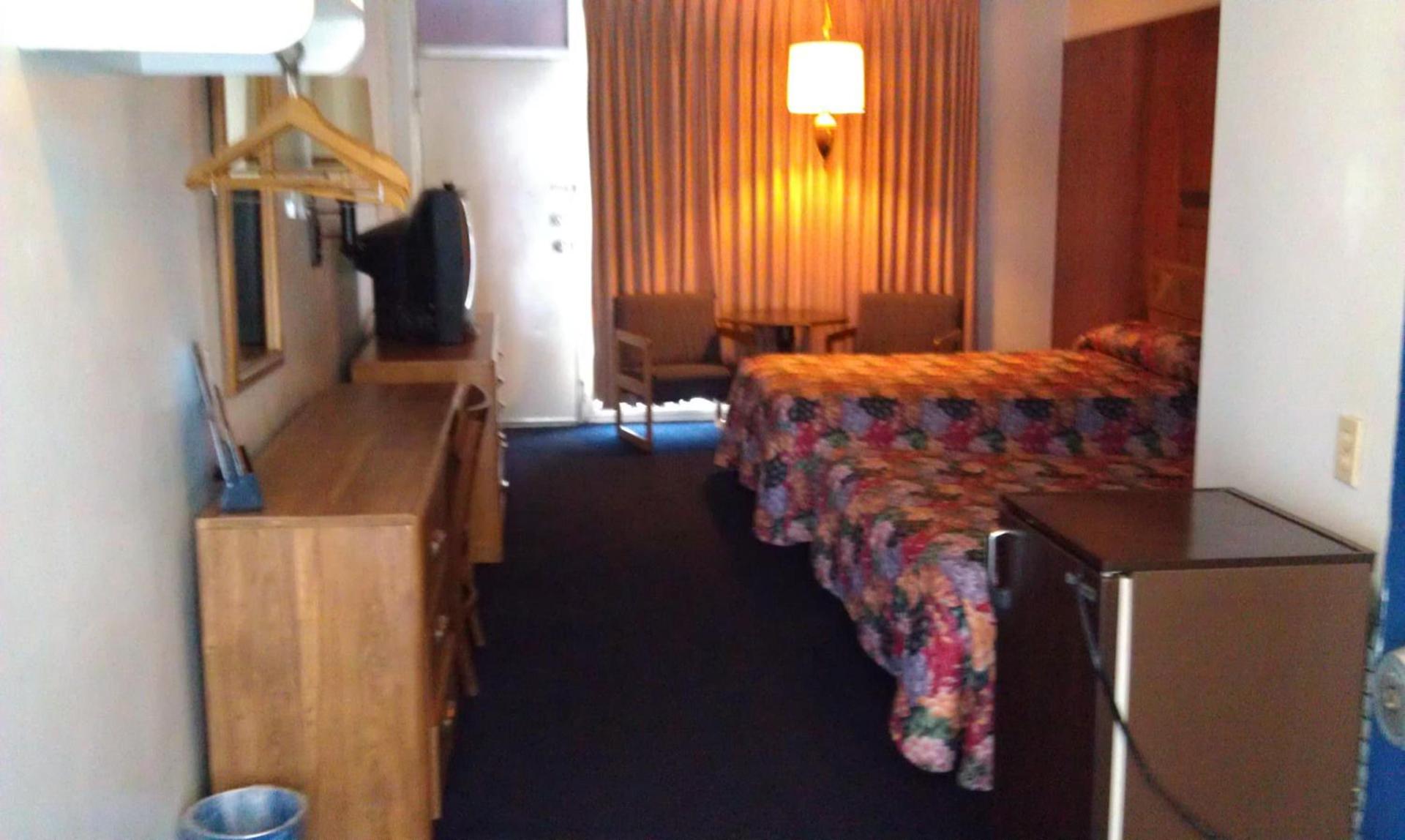 Kings Inn Cleveland photo 19