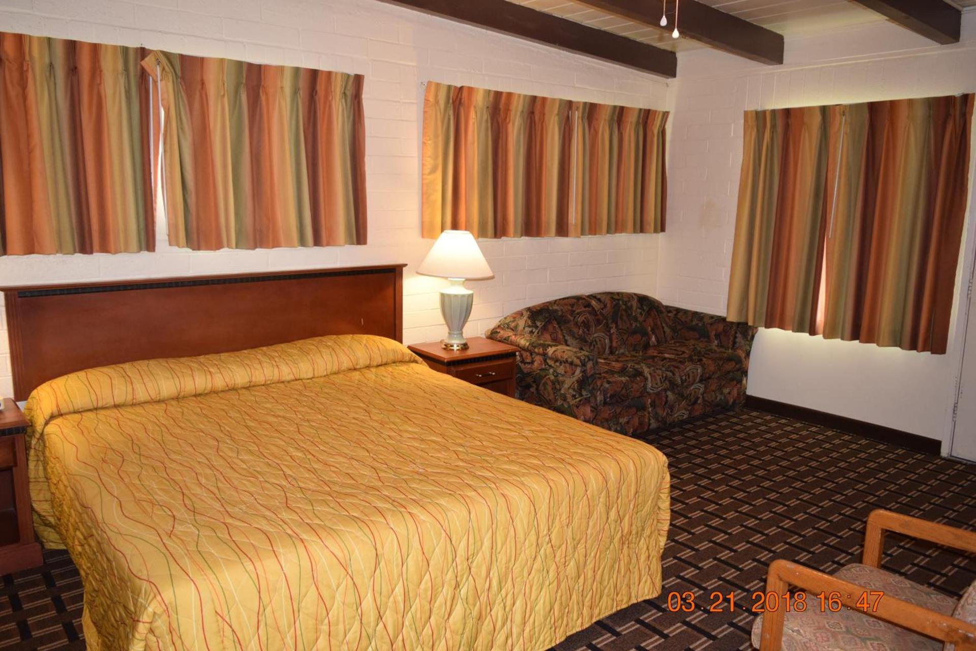 Stanlunds Inn and Suites photo 15